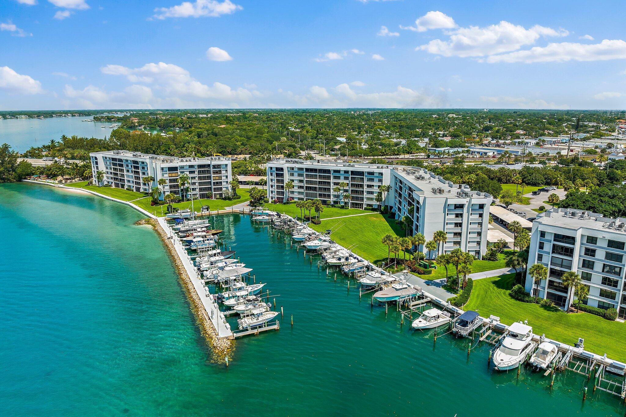 1748 Cove Drive 322
