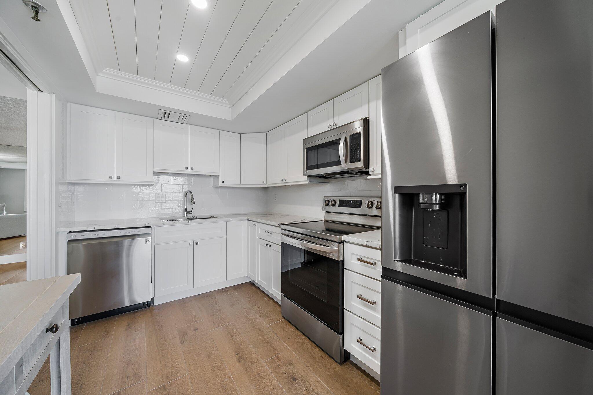 1748 Cove Drive 322