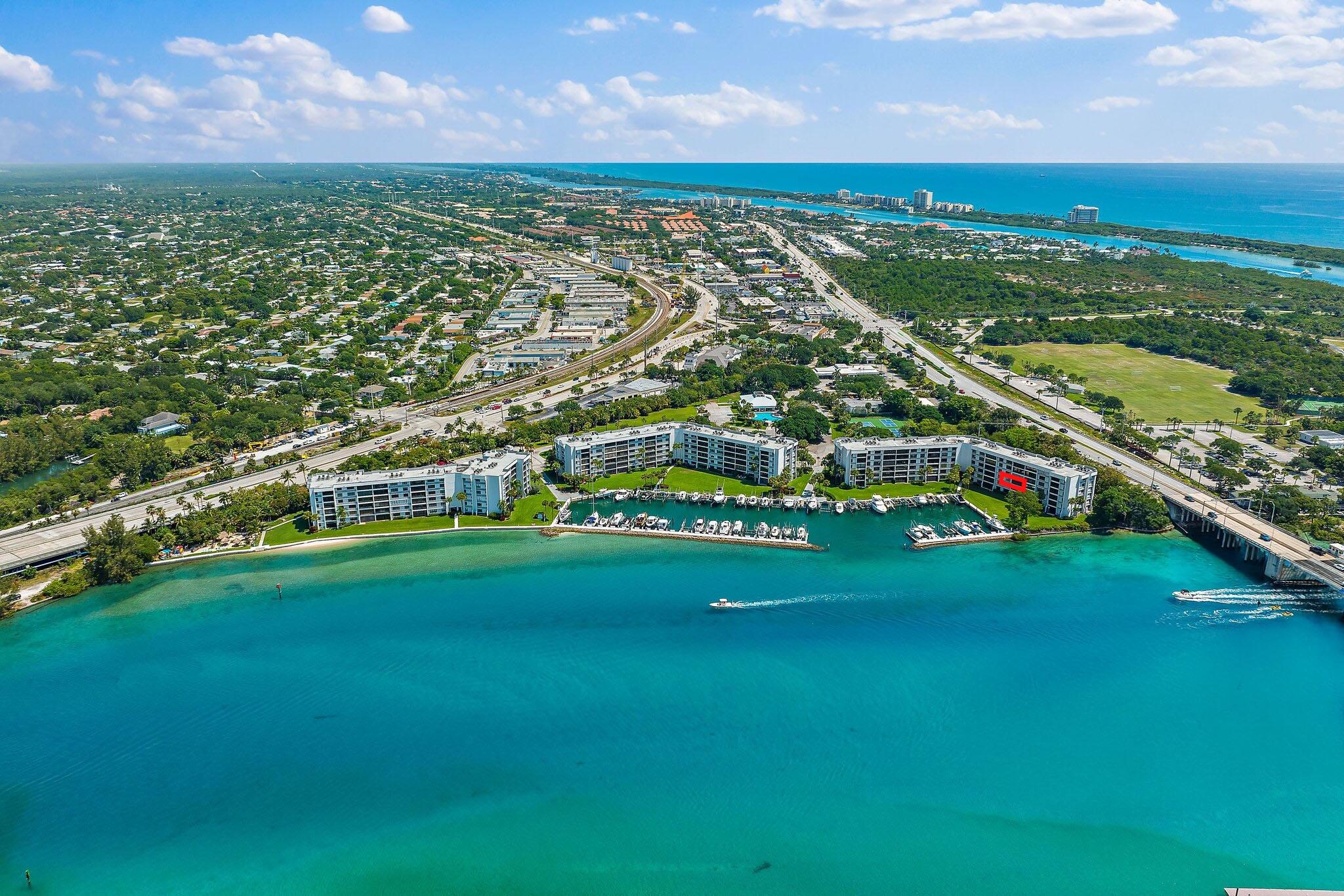 1748 Cove Drive 322