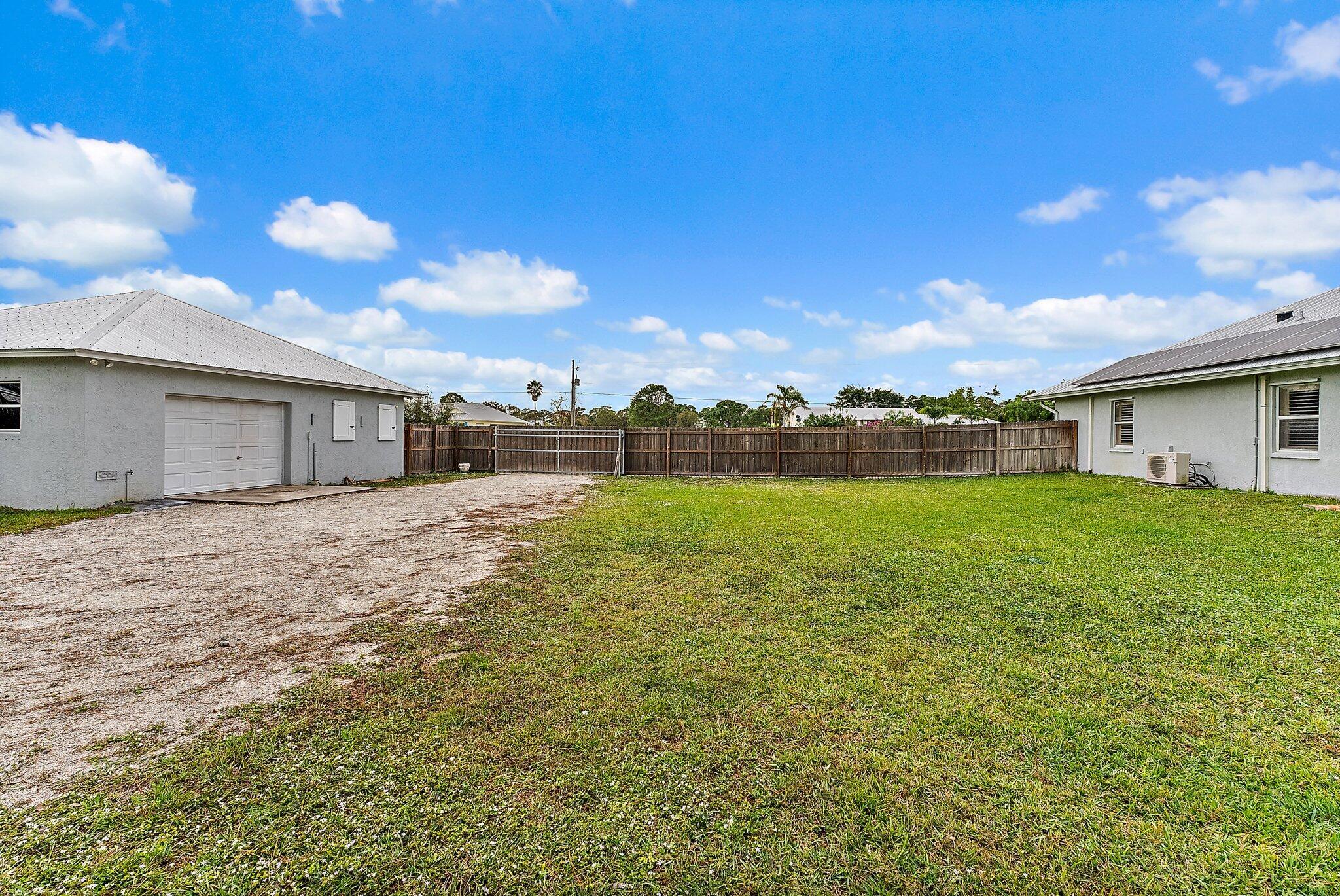 9807 SW Pueblo Terrace