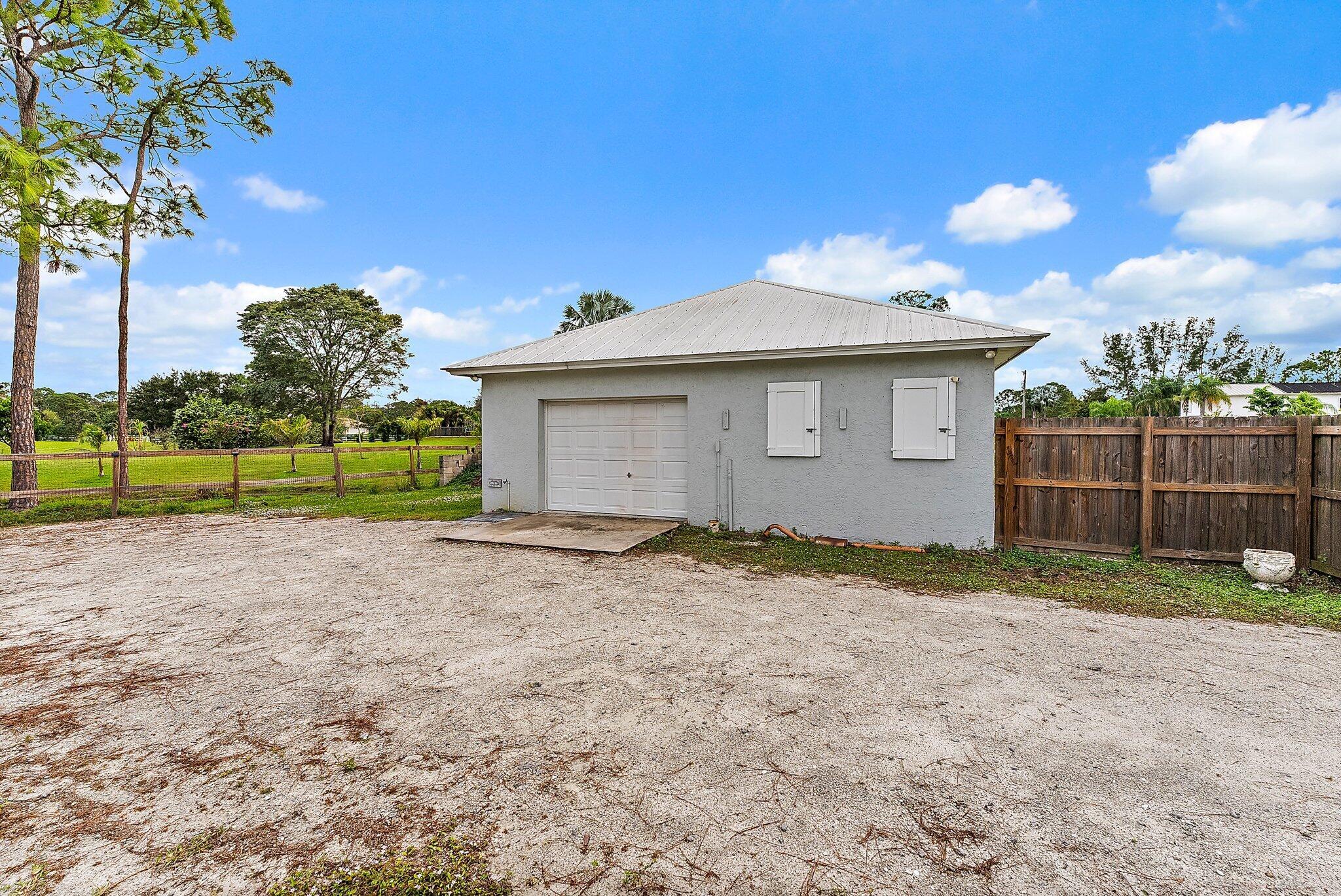 9807 SW Pueblo Terrace