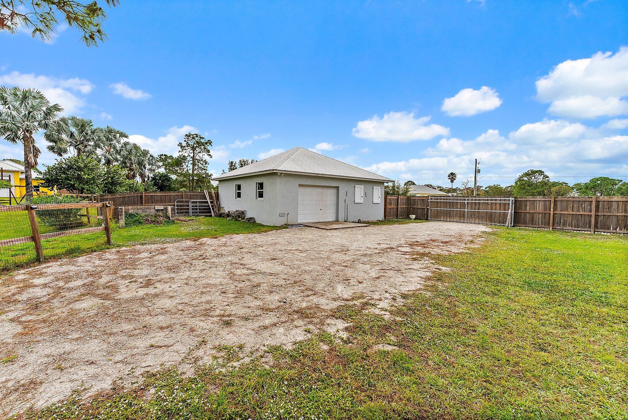 9807 SW Pueblo Terrace