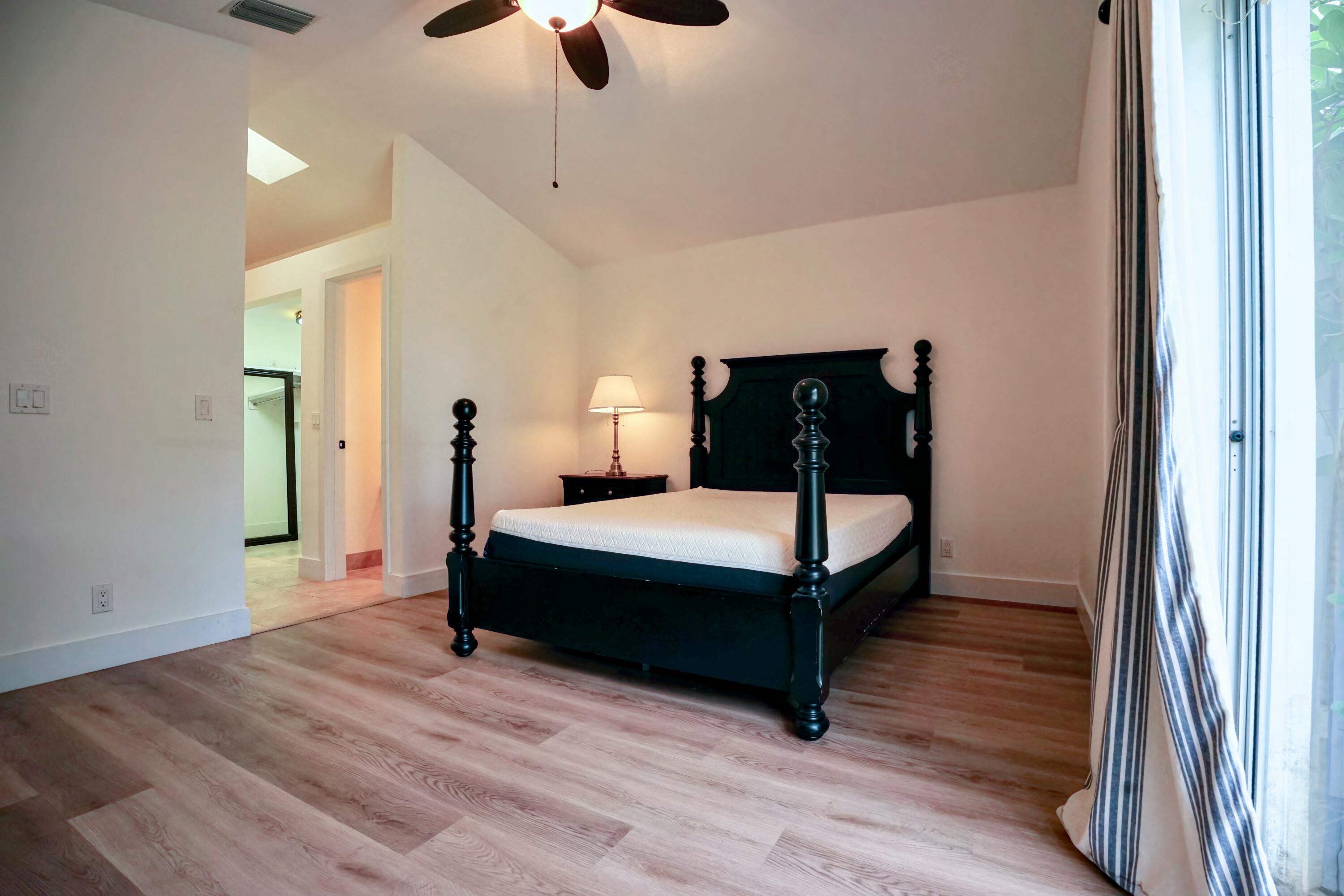 73 Admirals Court