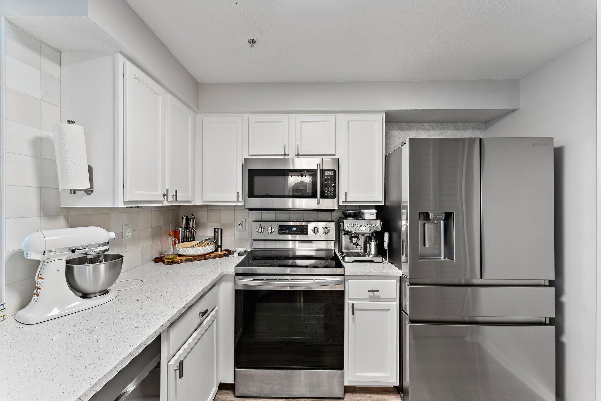 175 Galicia Way 203