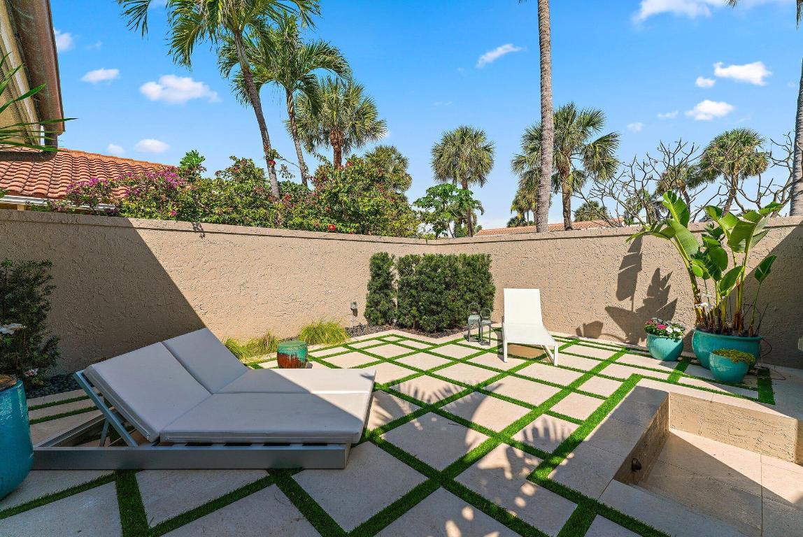 105 Rainbow Fish Circle