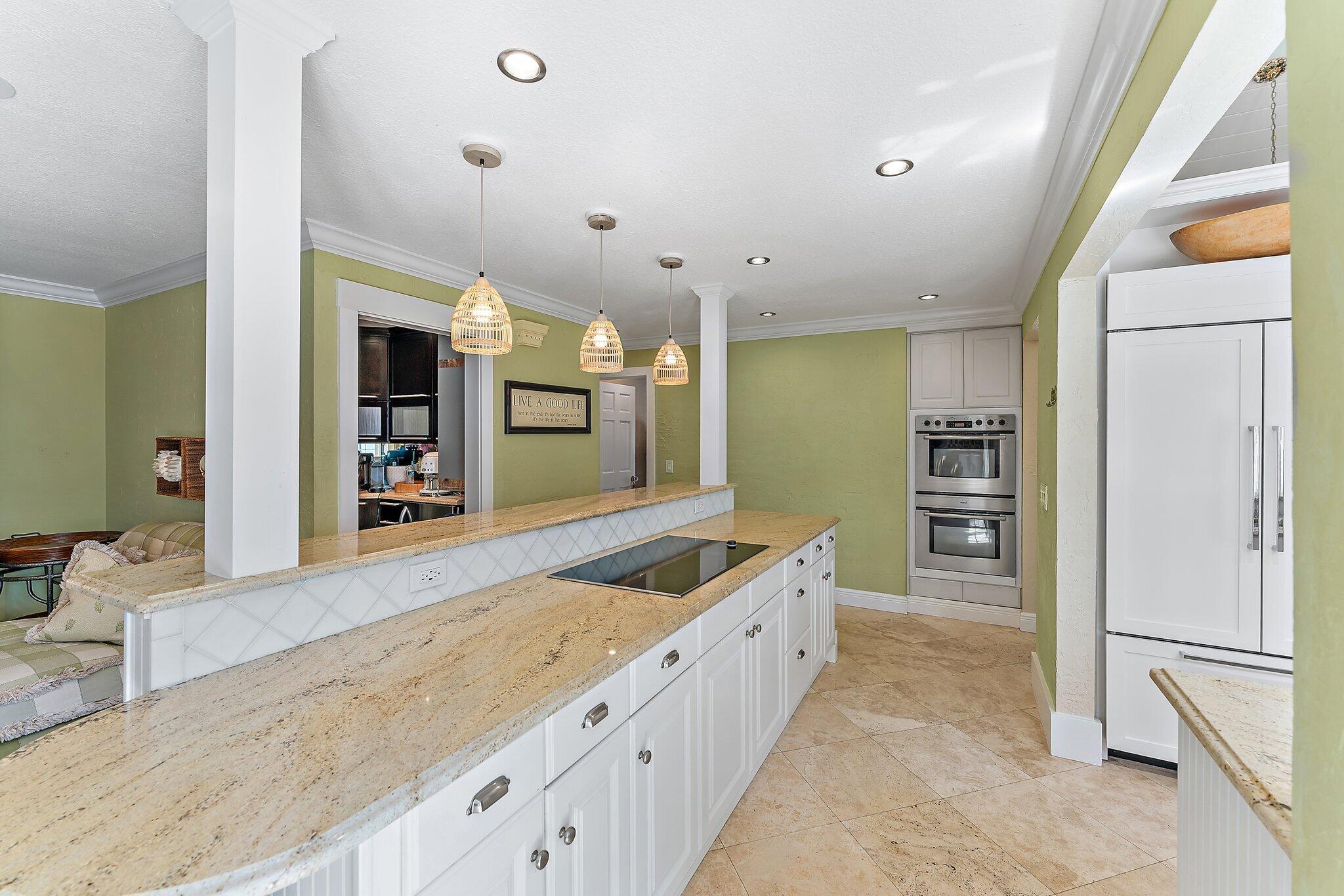 105 Rainbow Fish Circle