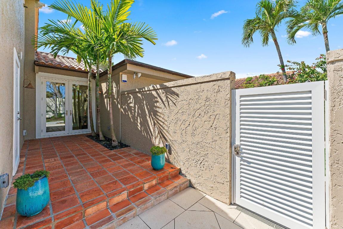 105 Rainbow Fish Circle