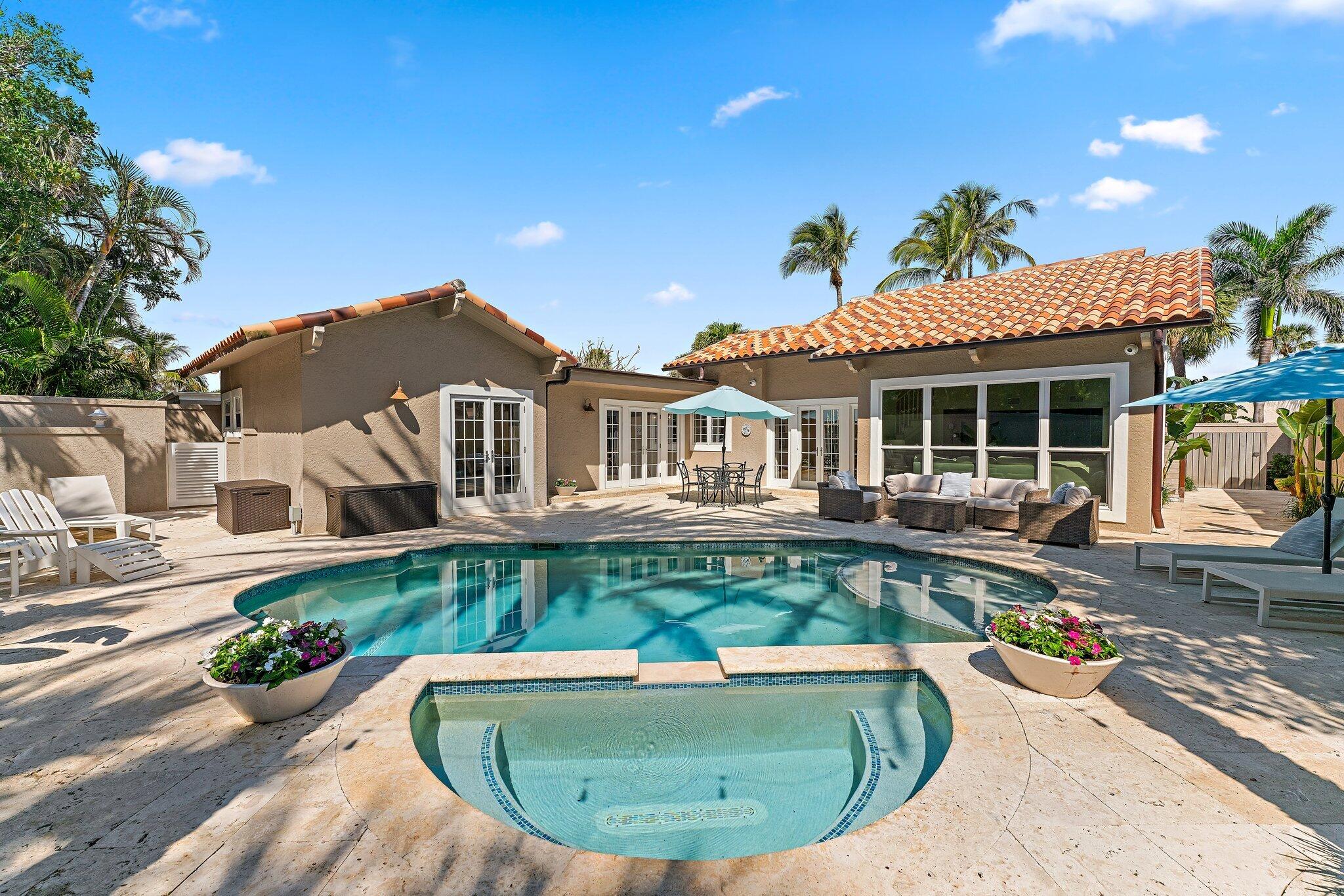 105 Rainbow Fish Circle