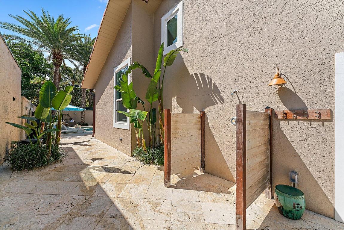 105 Rainbow Fish Circle