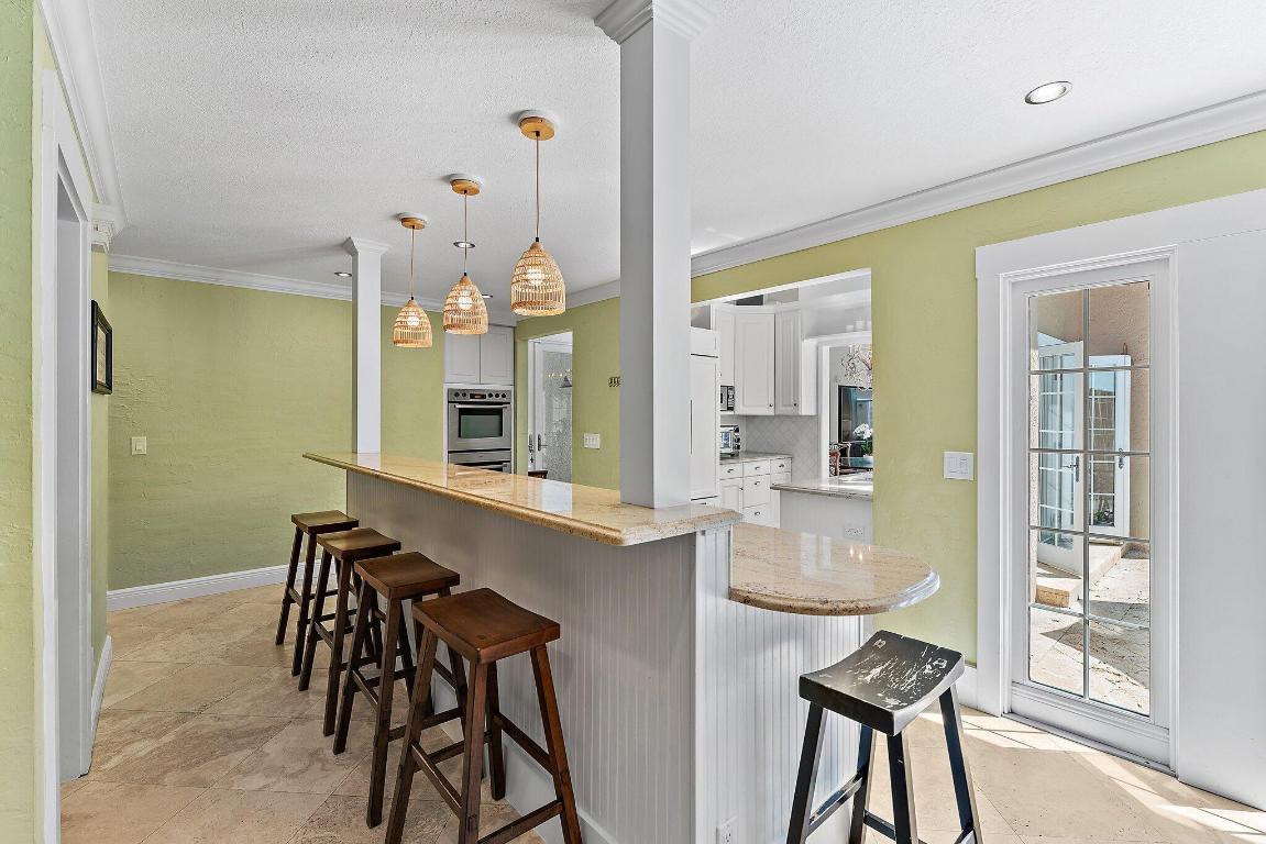 105 Rainbow Fish Circle