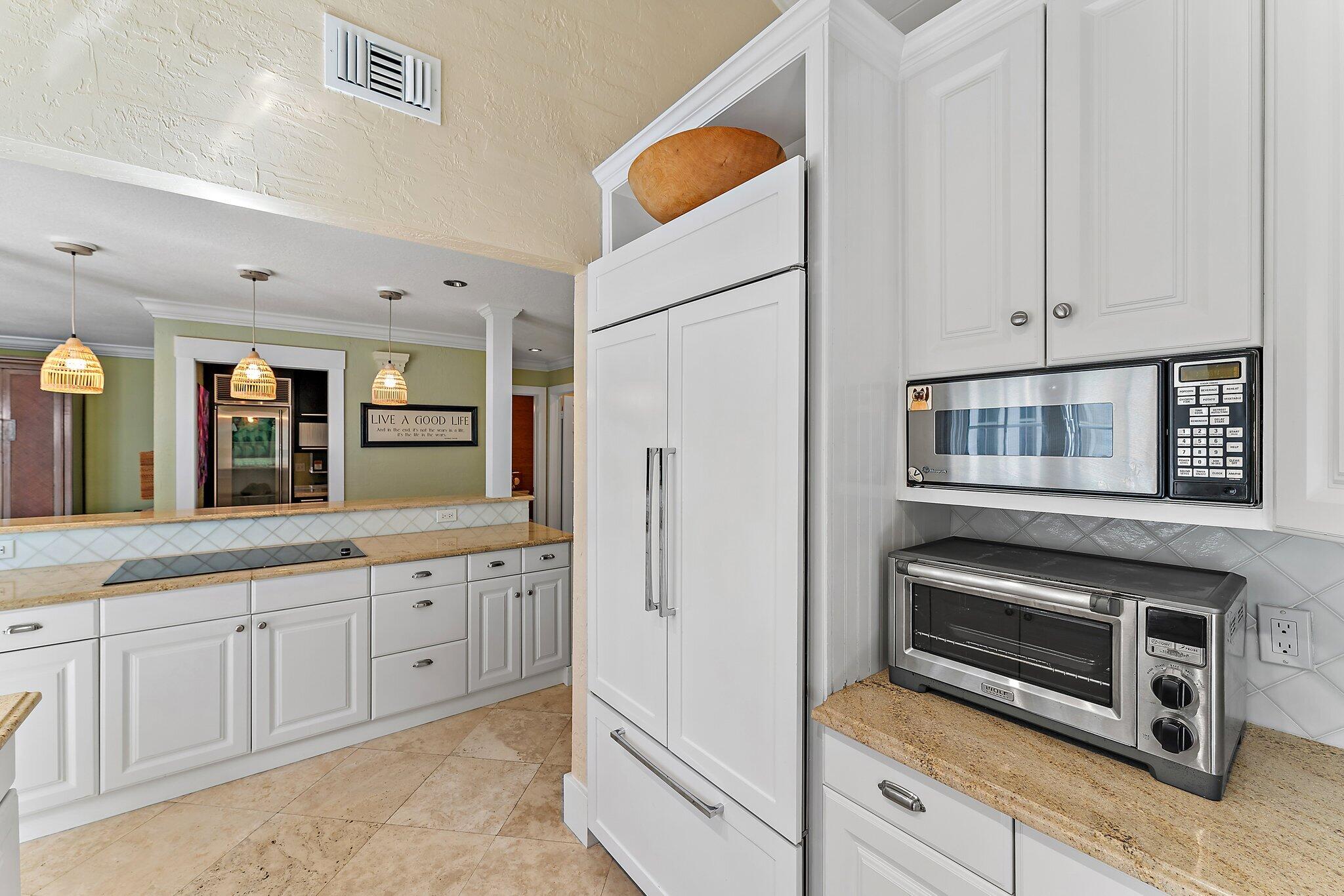 105 Rainbow Fish Circle