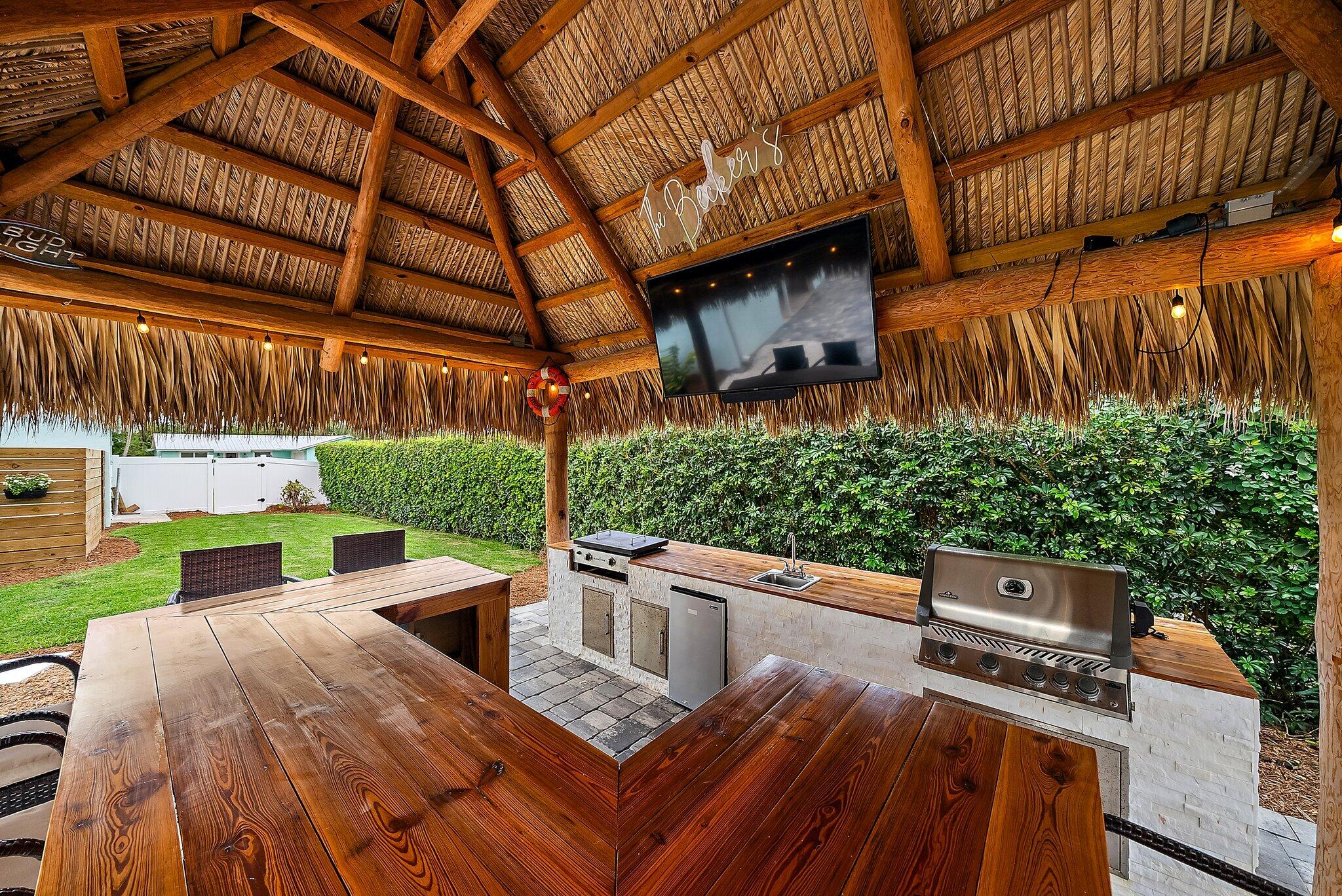 8742 SE Sandcastle Circle