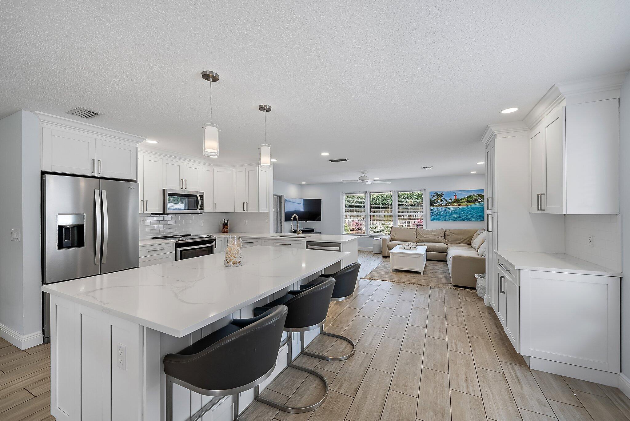 8742 SE Sandcastle Circle