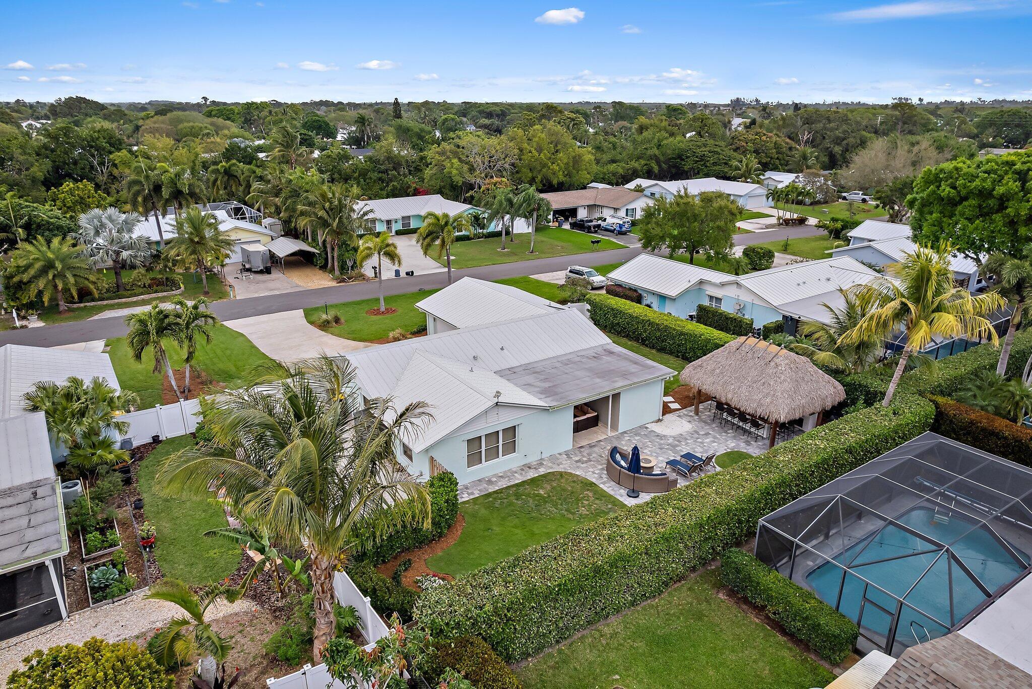 8742 SE Sandcastle Circle