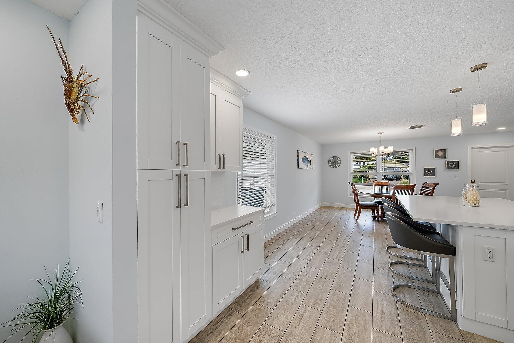 8742 SE Sandcastle Circle