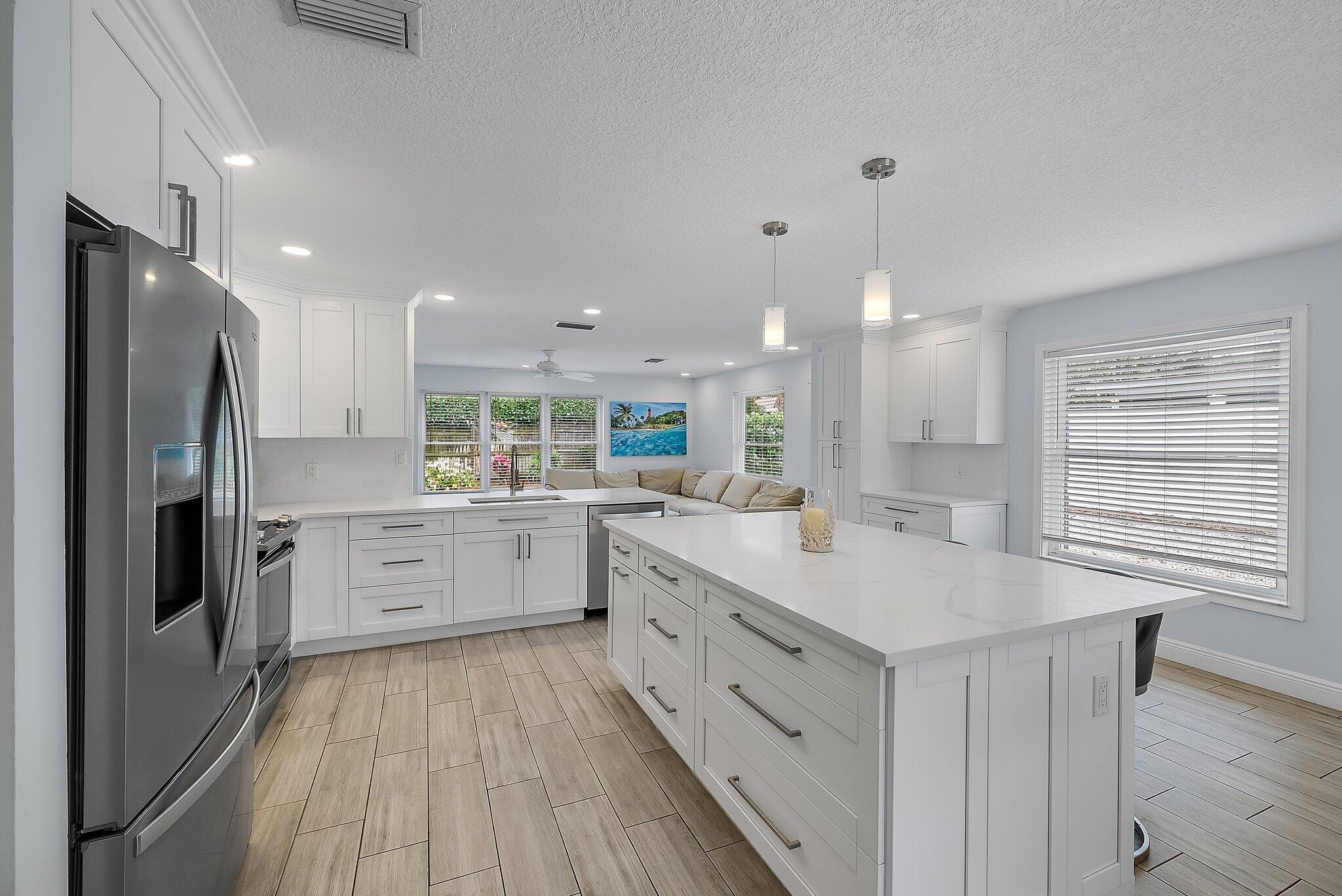 8742 SE Sandcastle Circle