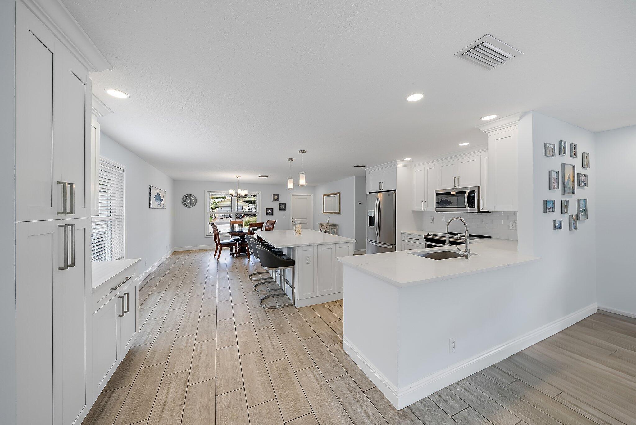 8742 SE Sandcastle Circle