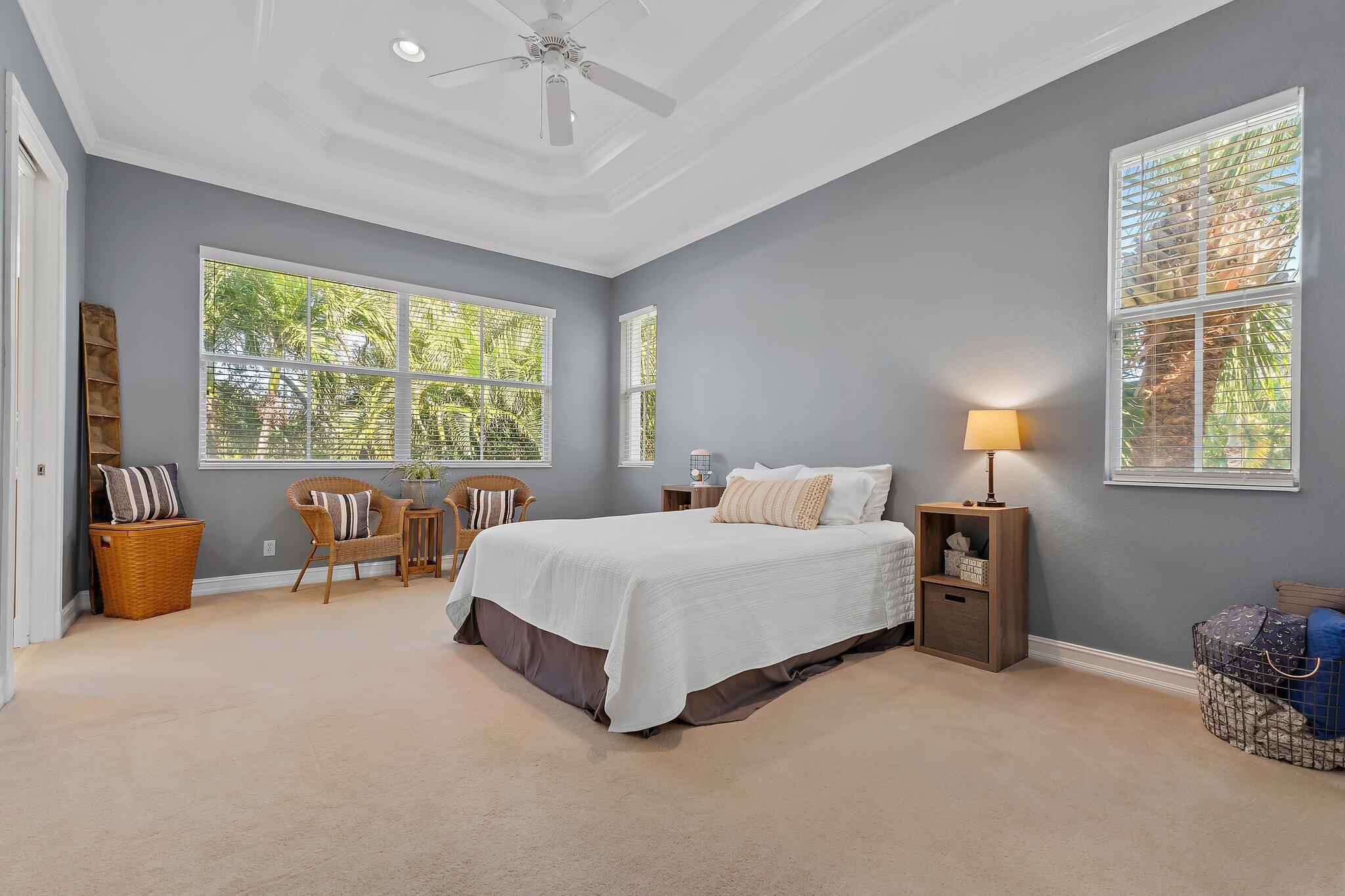 1000 N Us Highway 1 817