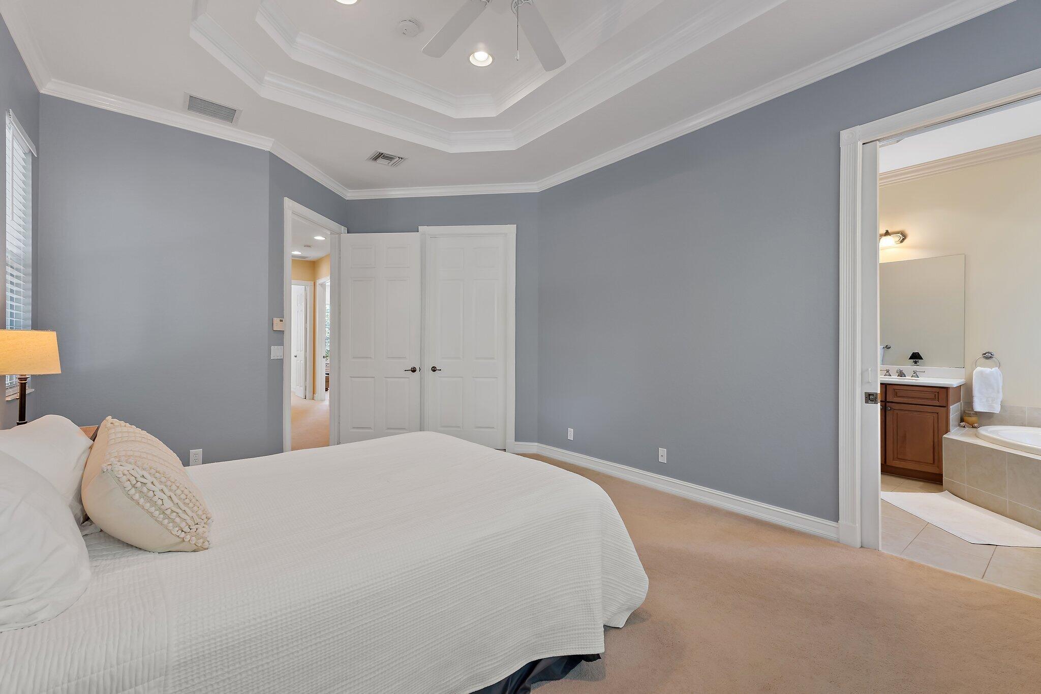 1000 N Us Highway 1 817