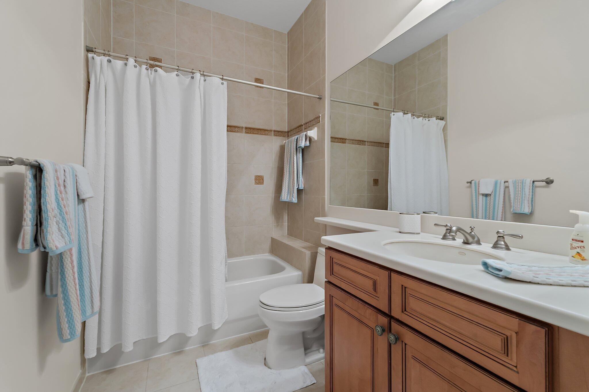 1000 N Us Highway 1 817