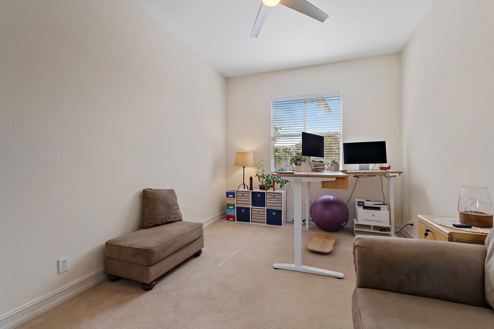 1000 N Us Highway 1 817