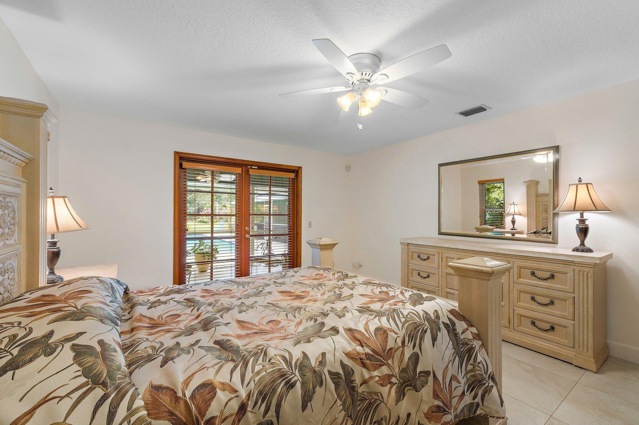 10226 Trailwood Circle