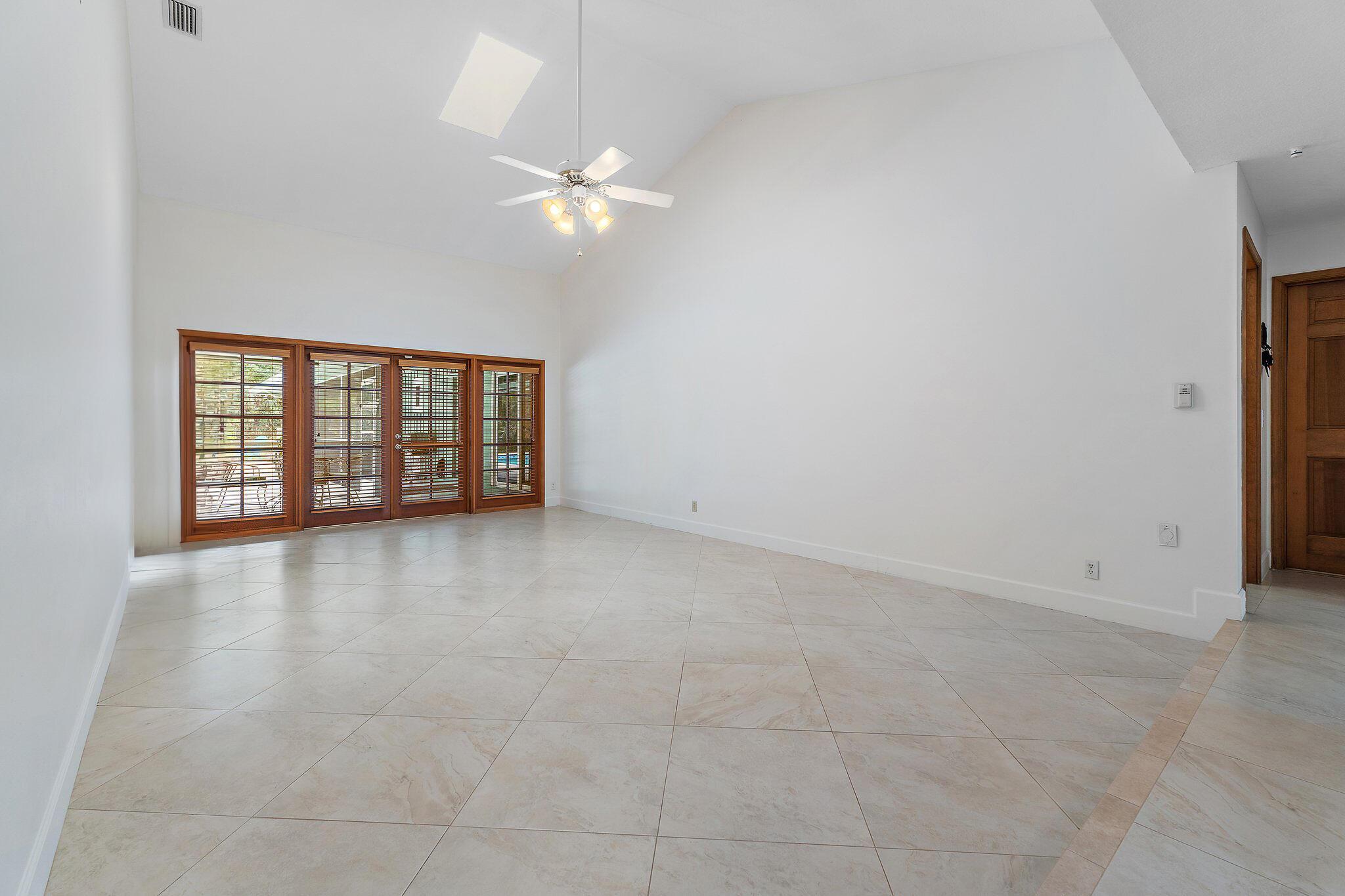 10226 Trailwood Circle