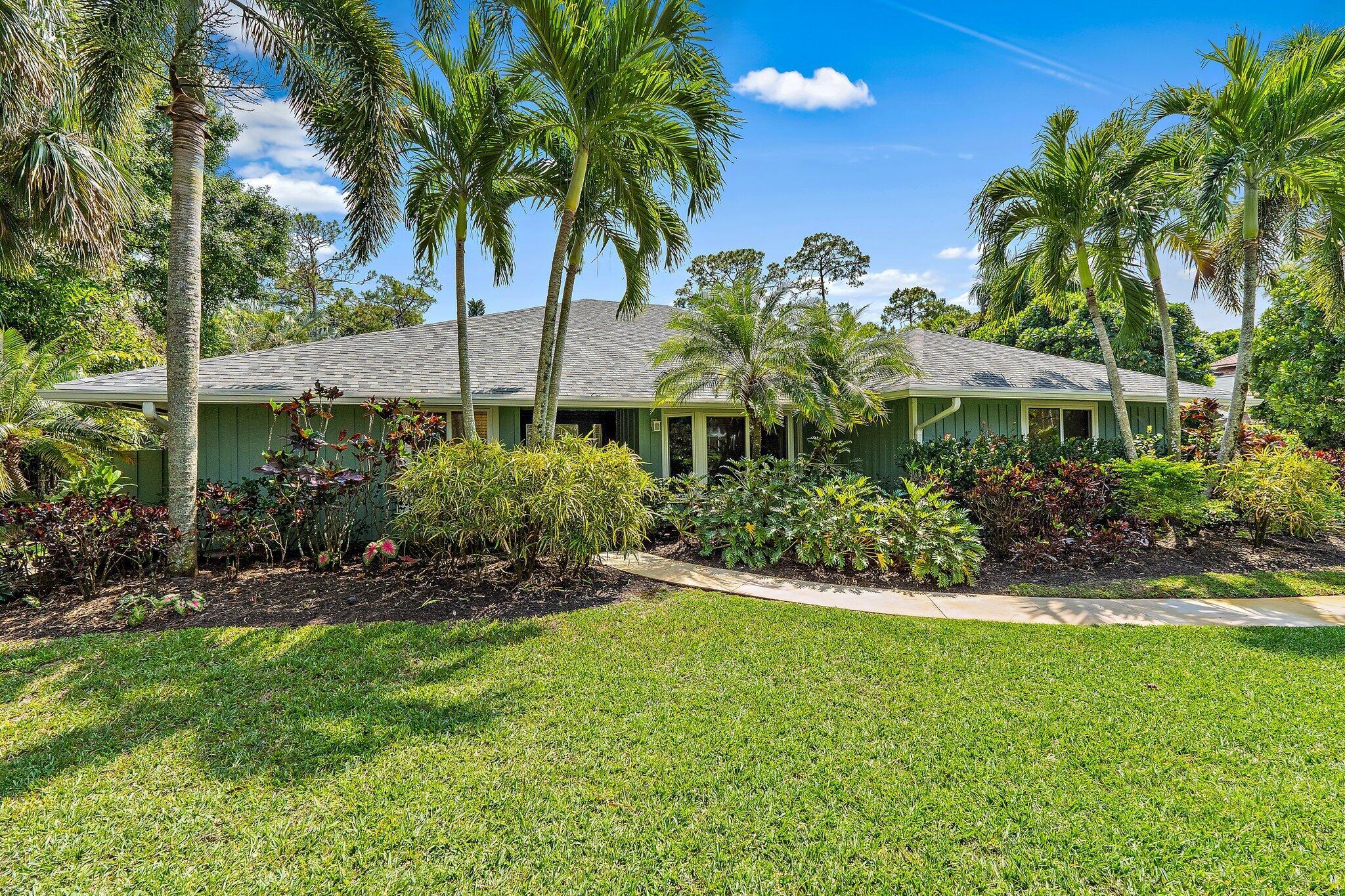 10226 Trailwood Circle