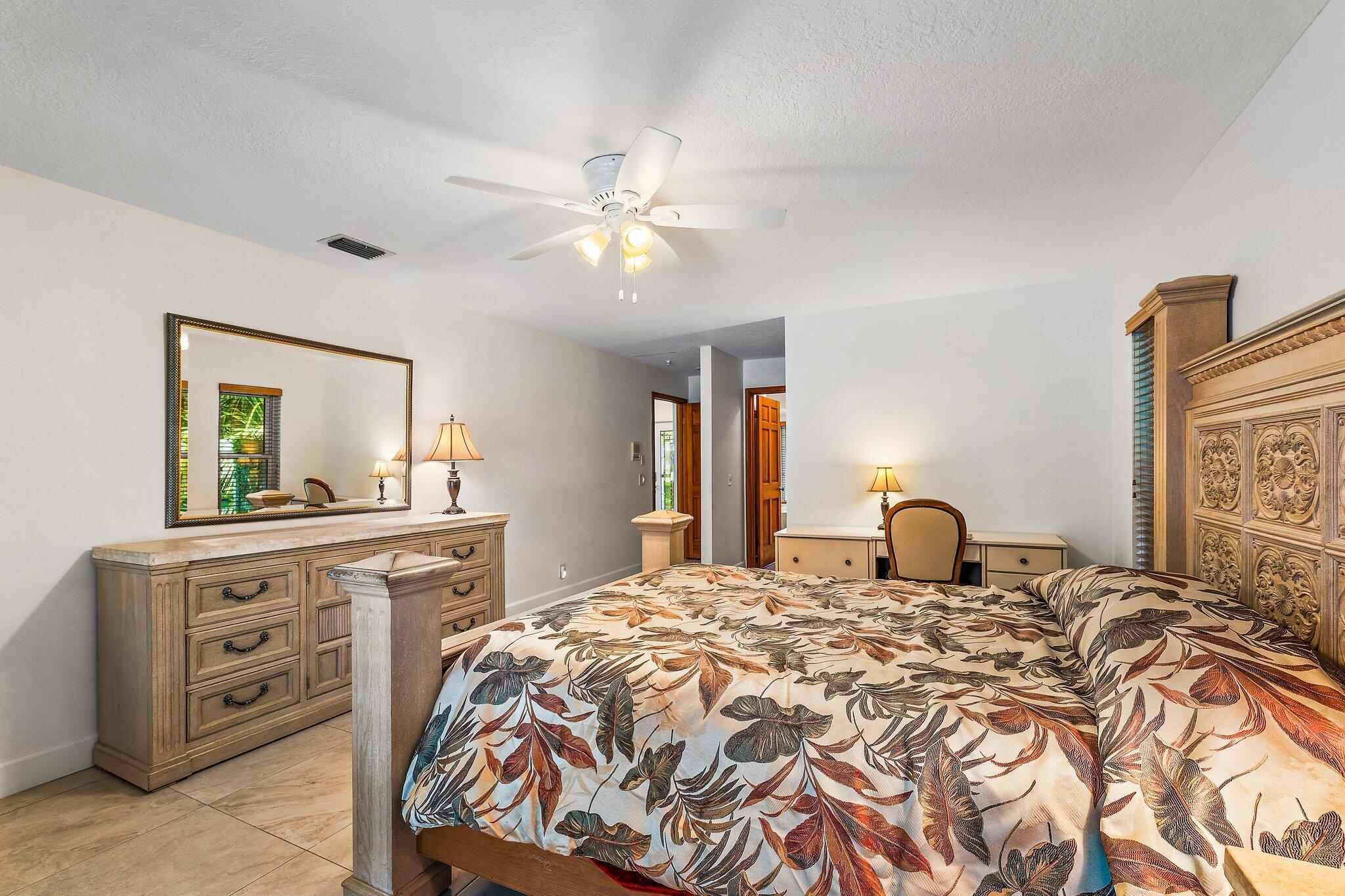 10226 Trailwood Circle