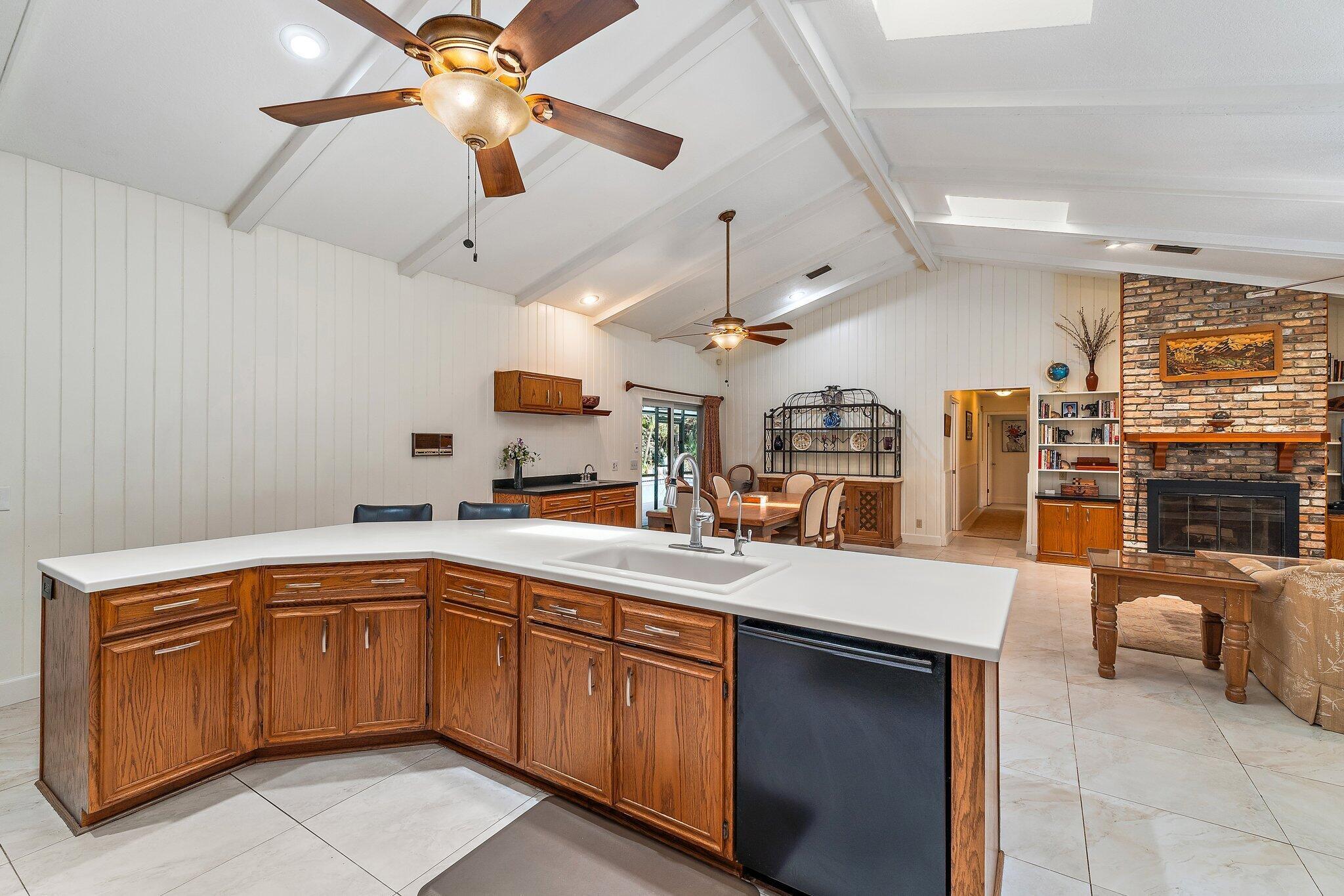 10226 Trailwood Circle