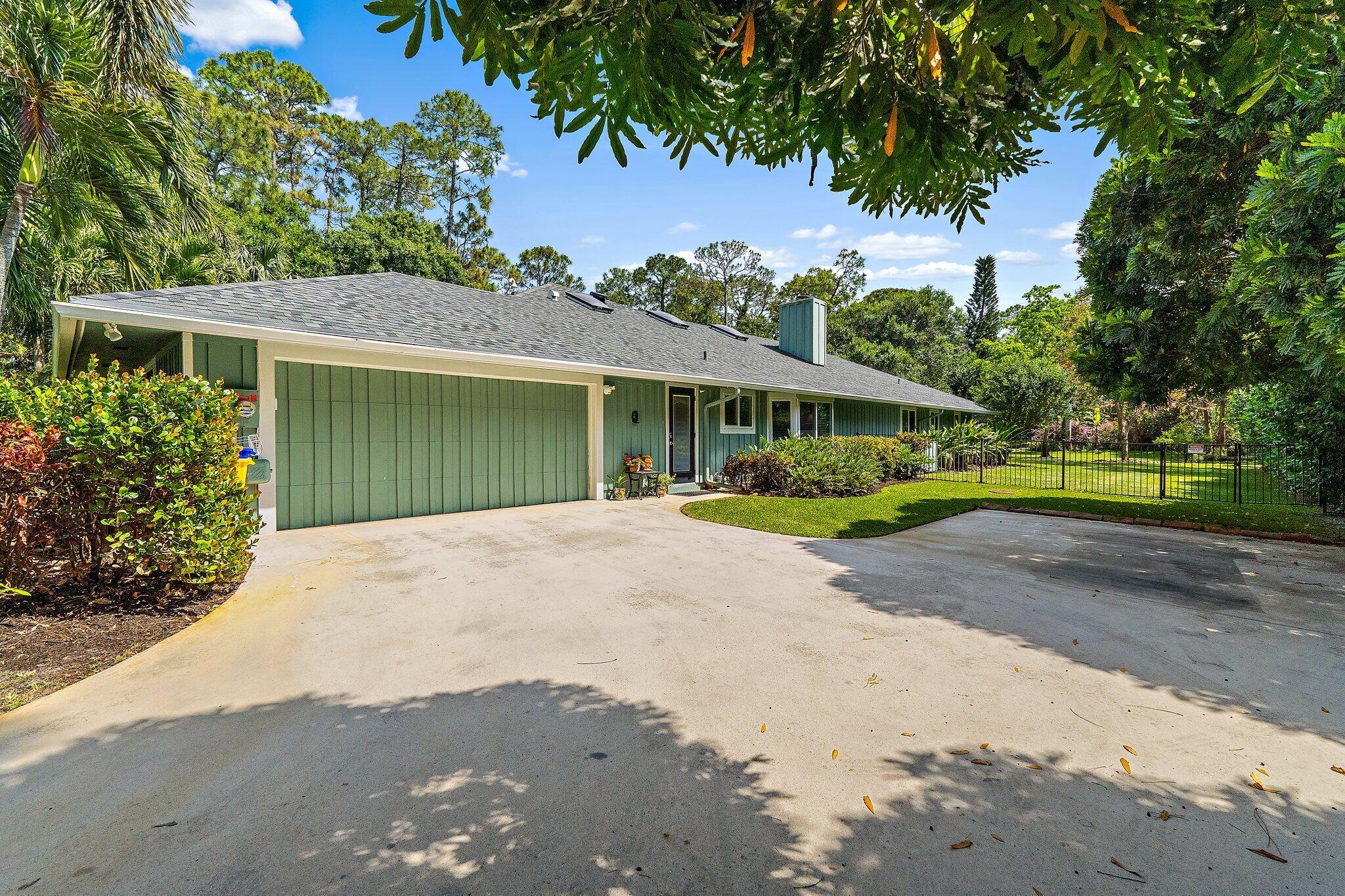 10226 Trailwood Circle