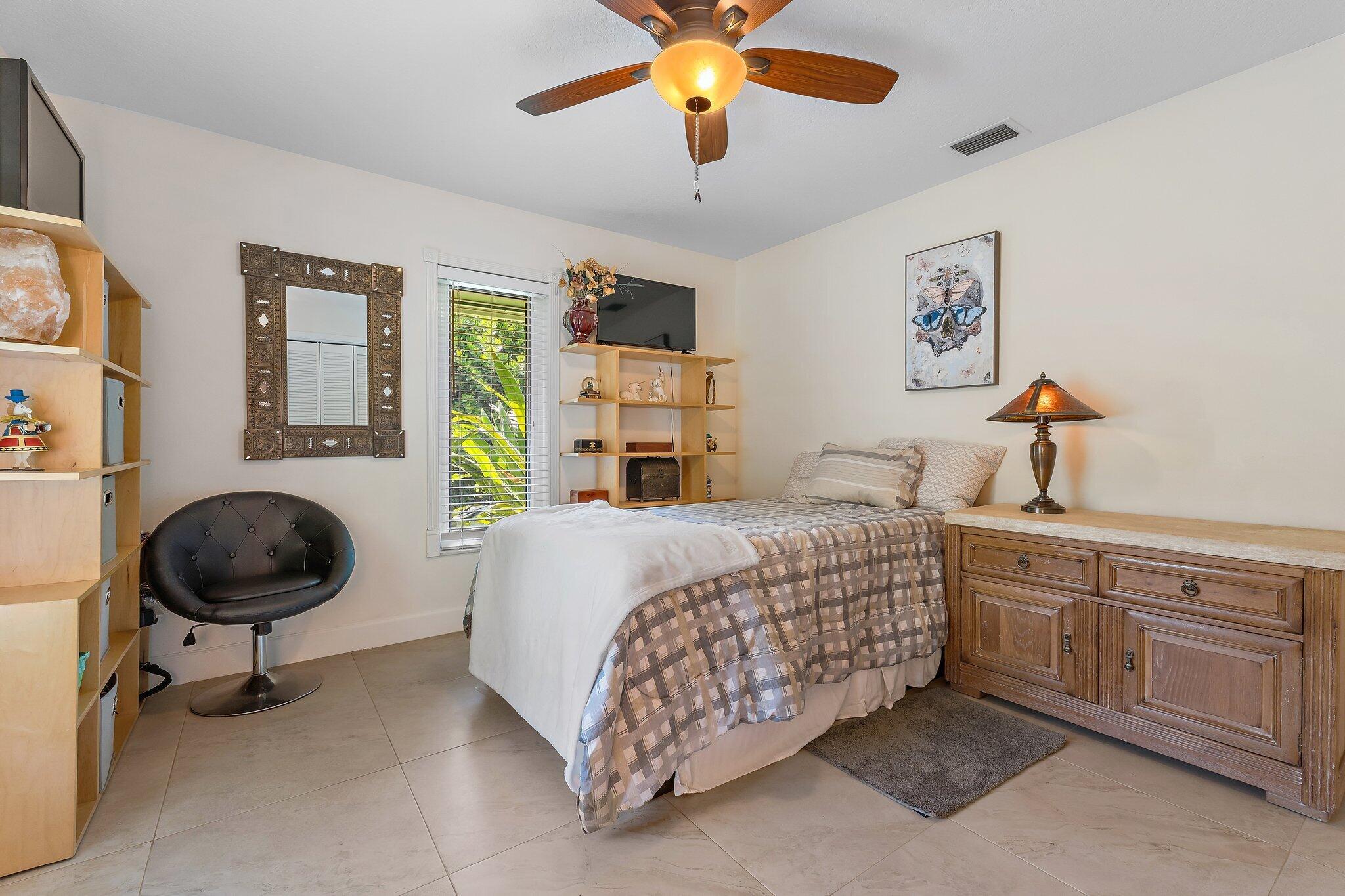 10226 Trailwood Circle