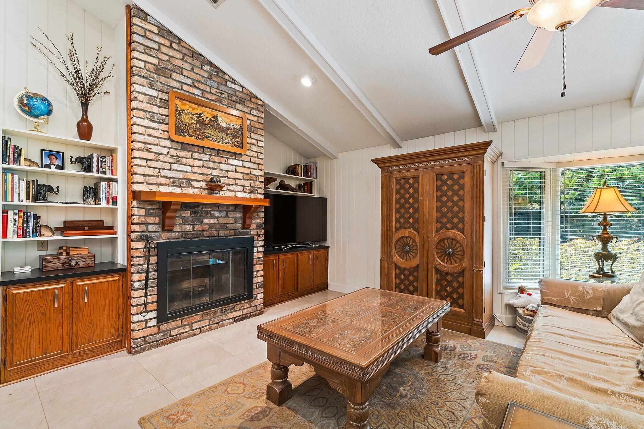 10226 Trailwood Circle