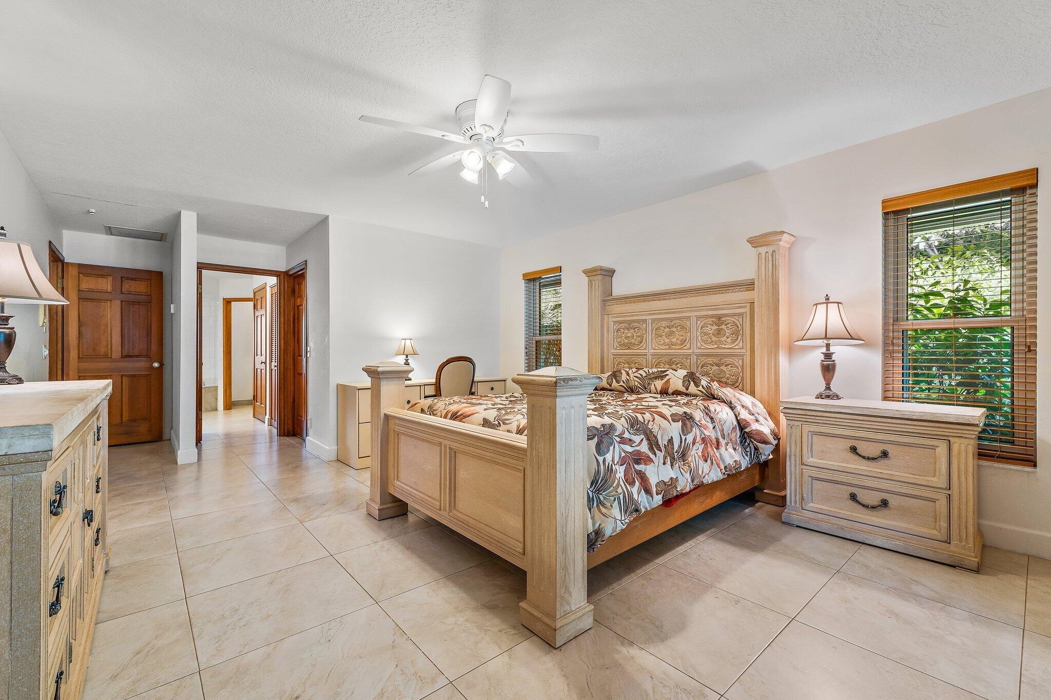 10226 Trailwood Circle