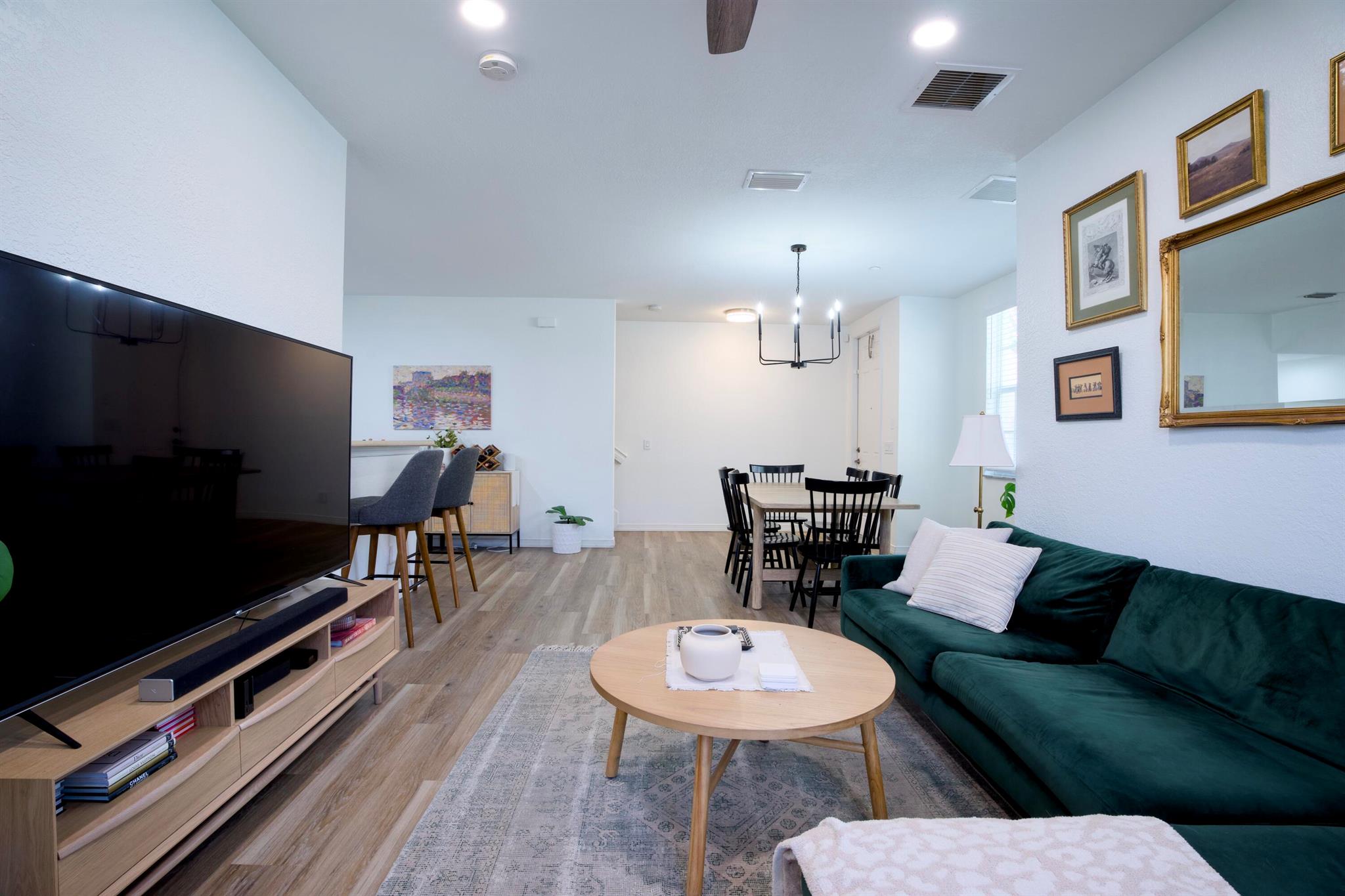 1020 E Longport Circle A1