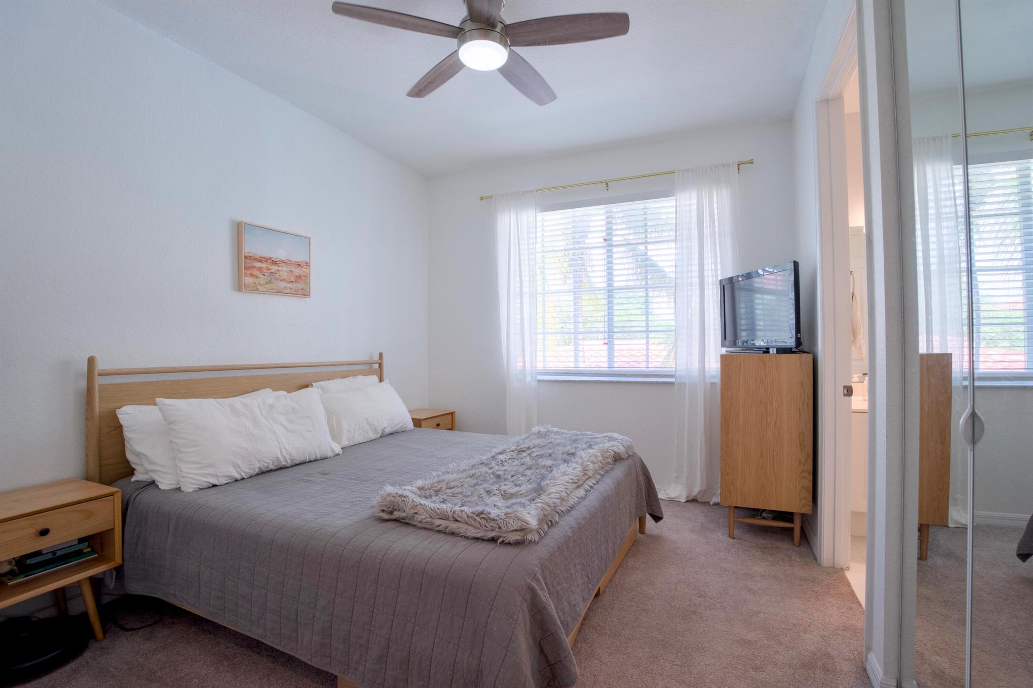 1020 E Longport Circle A1