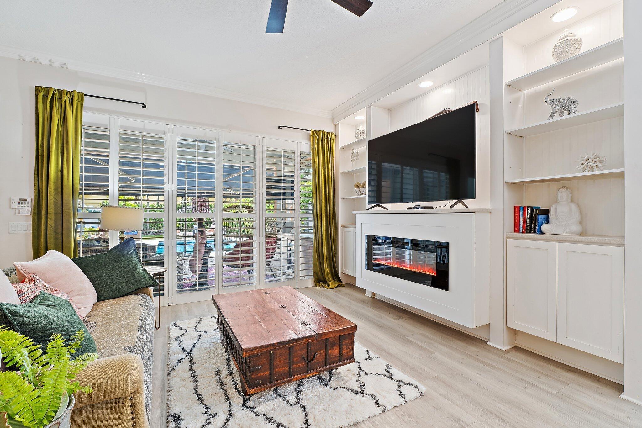 231 Caravelle Drive