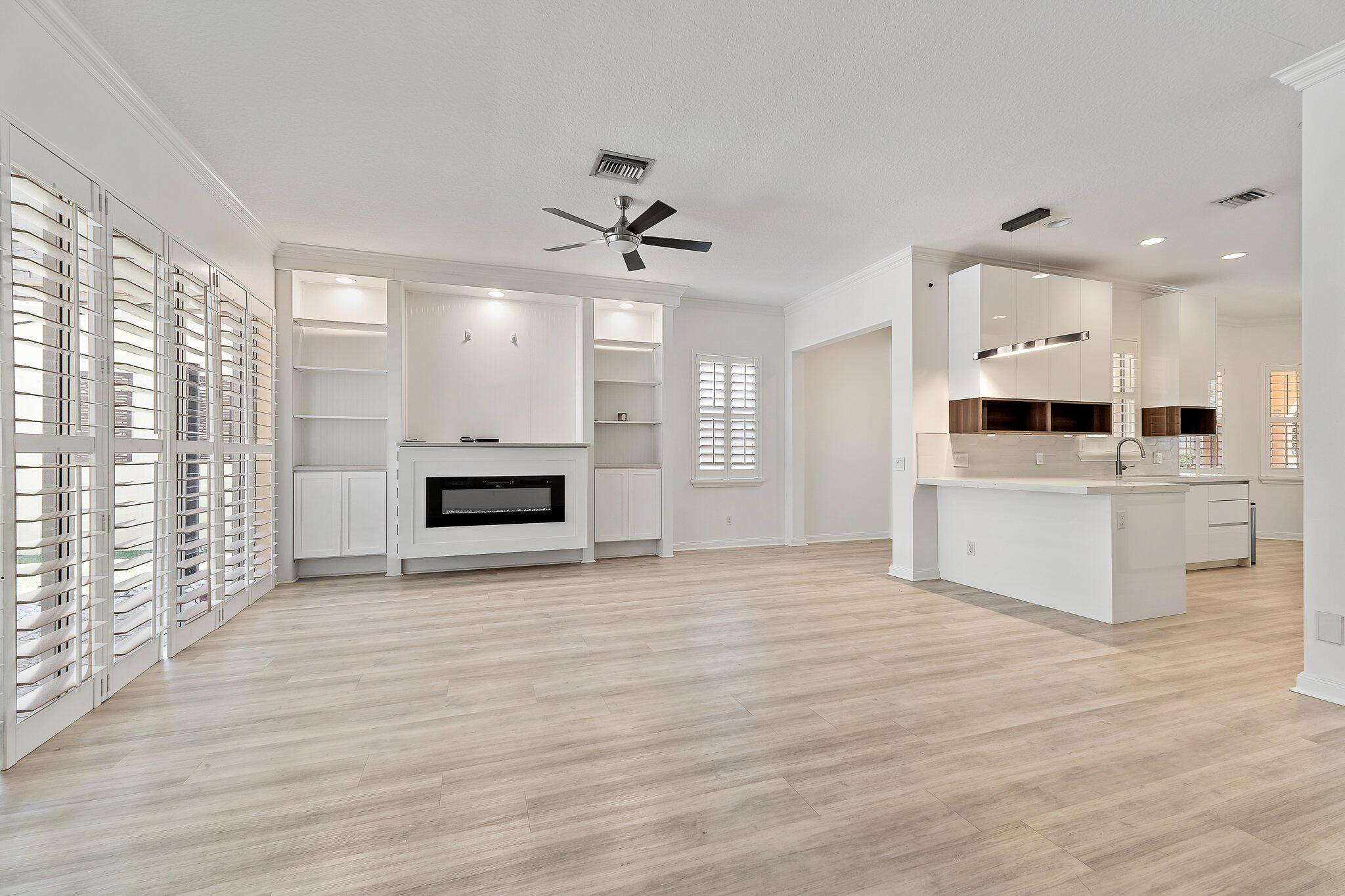 231 Caravelle Drive