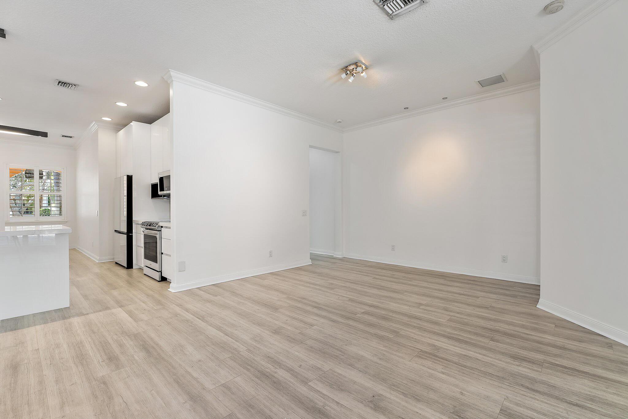 231 Caravelle Drive