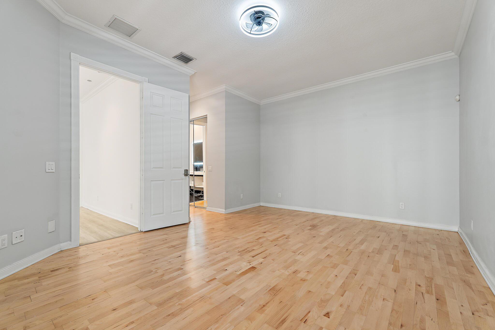 231 Caravelle Drive