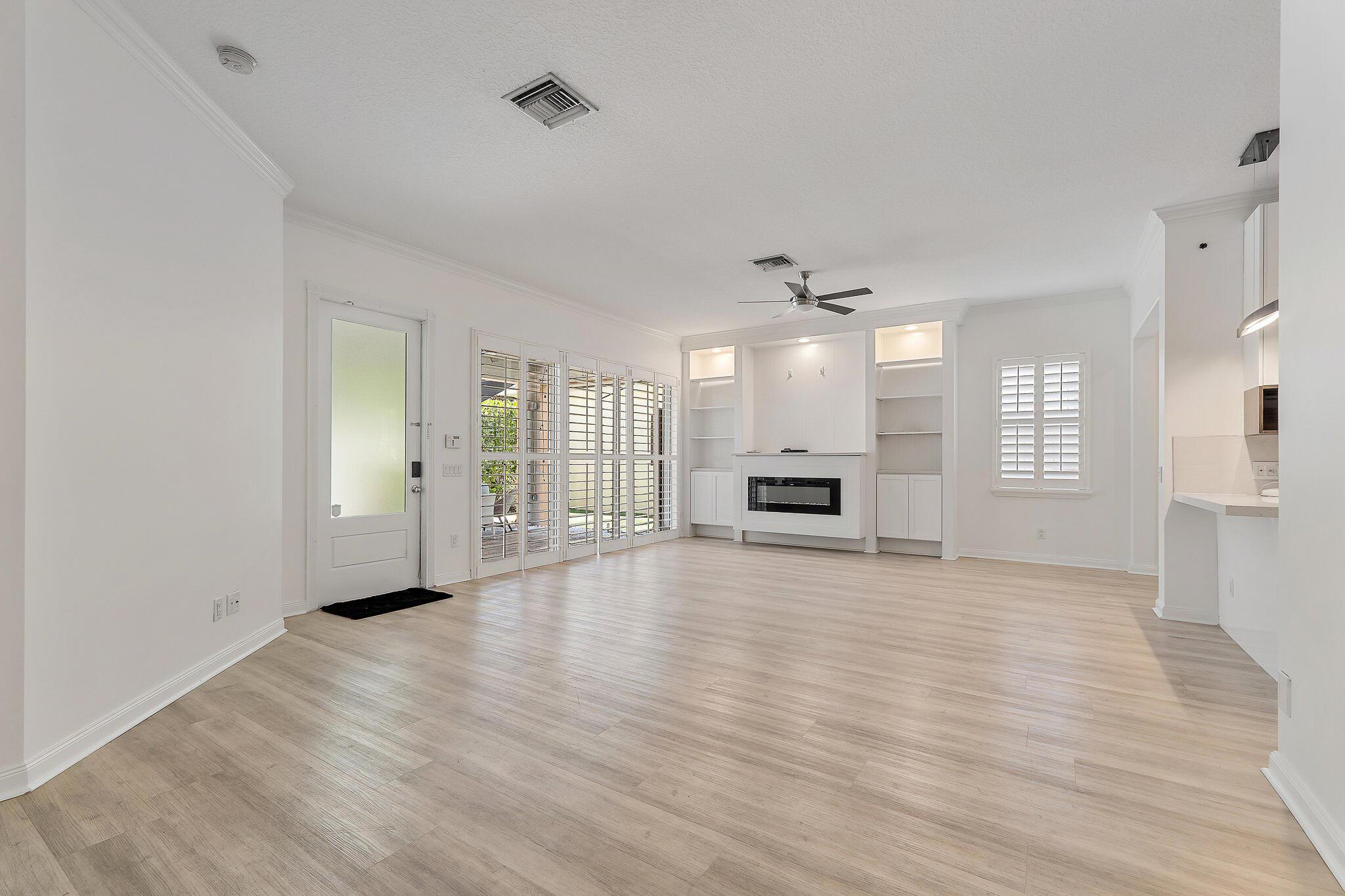 231 Caravelle Drive