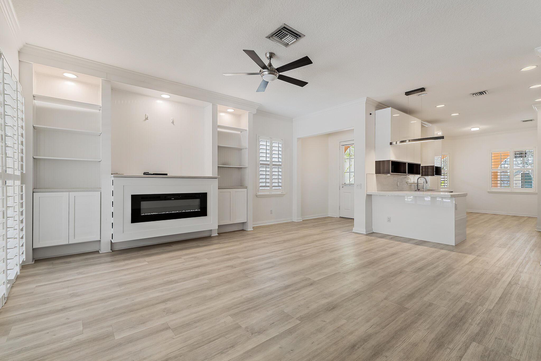 231 Caravelle Drive