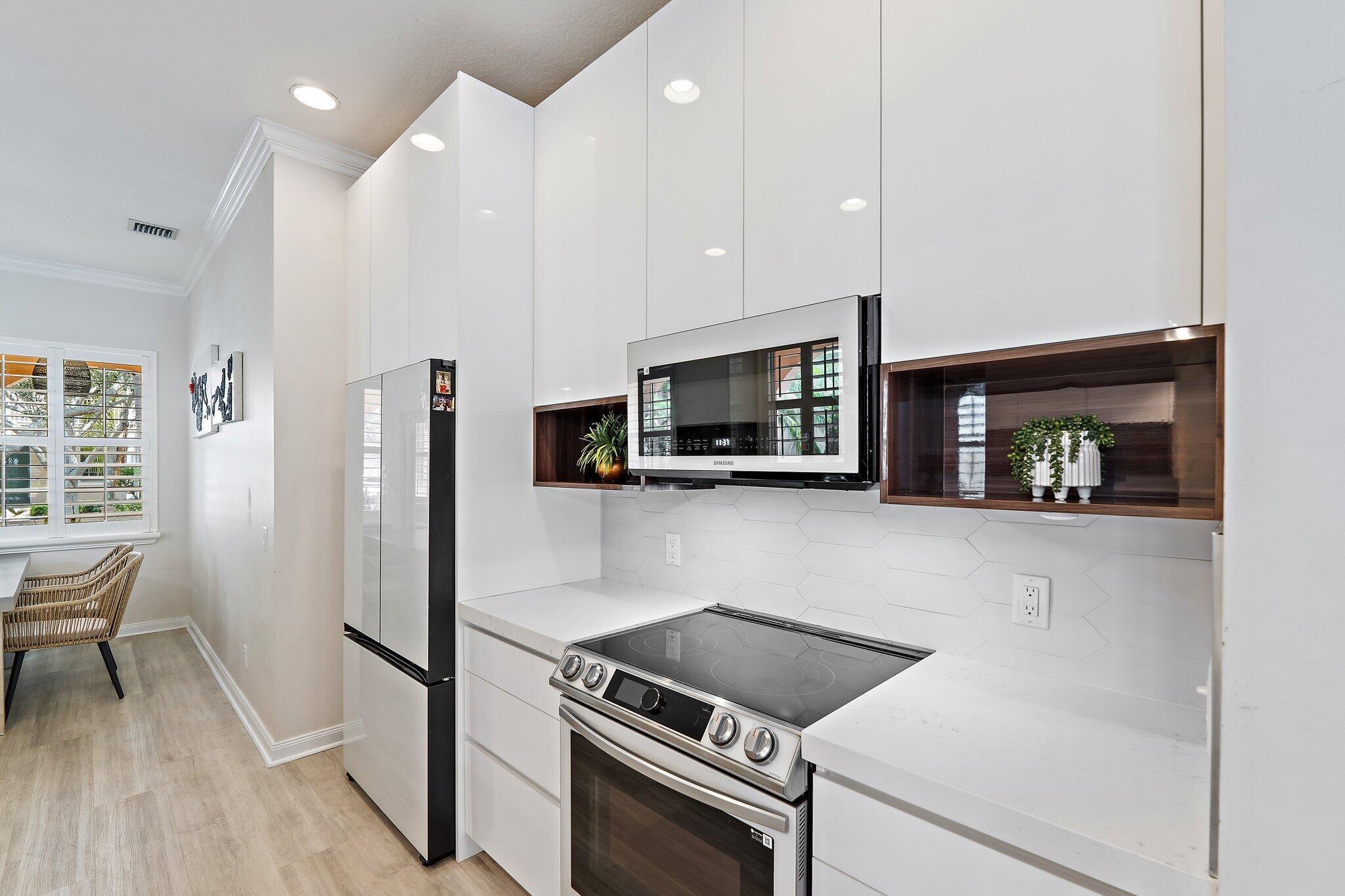 231 Caravelle Drive