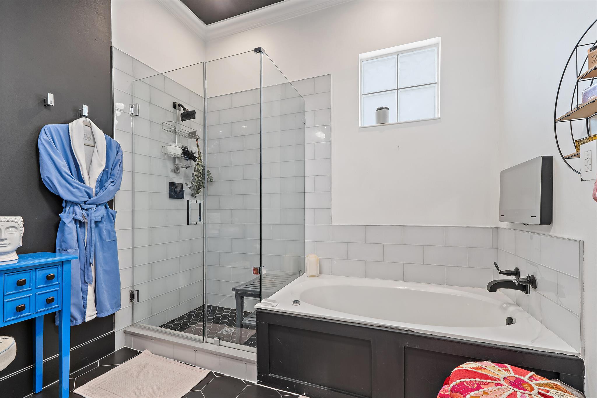 231 Caravelle Drive