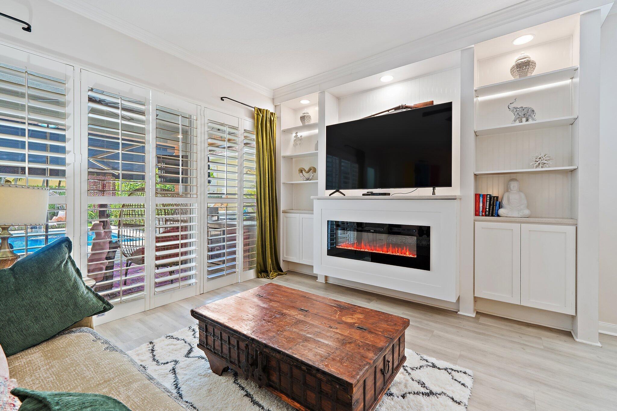 231 Caravelle Drive