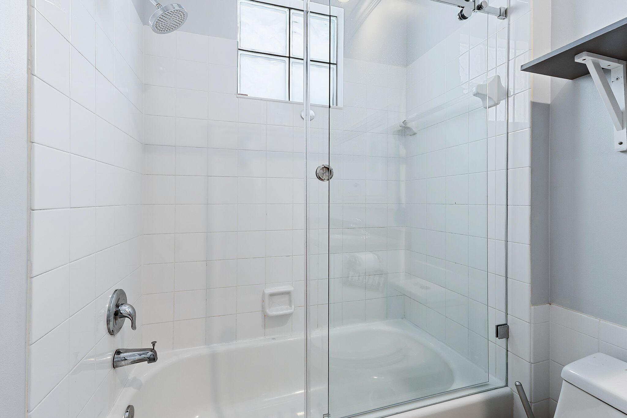 231 Caravelle Drive