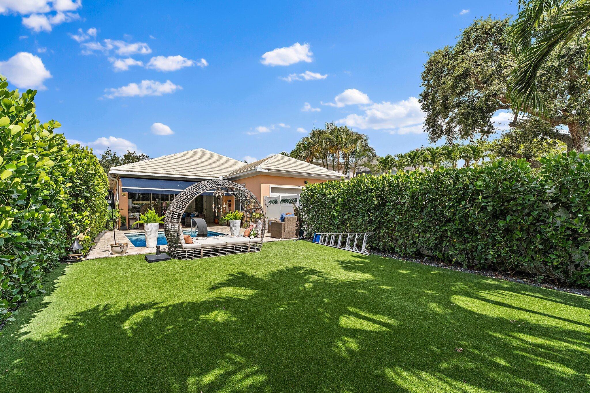 231 Caravelle Drive
