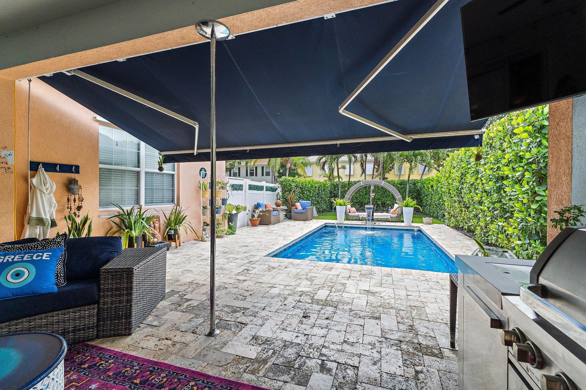231 Caravelle Drive