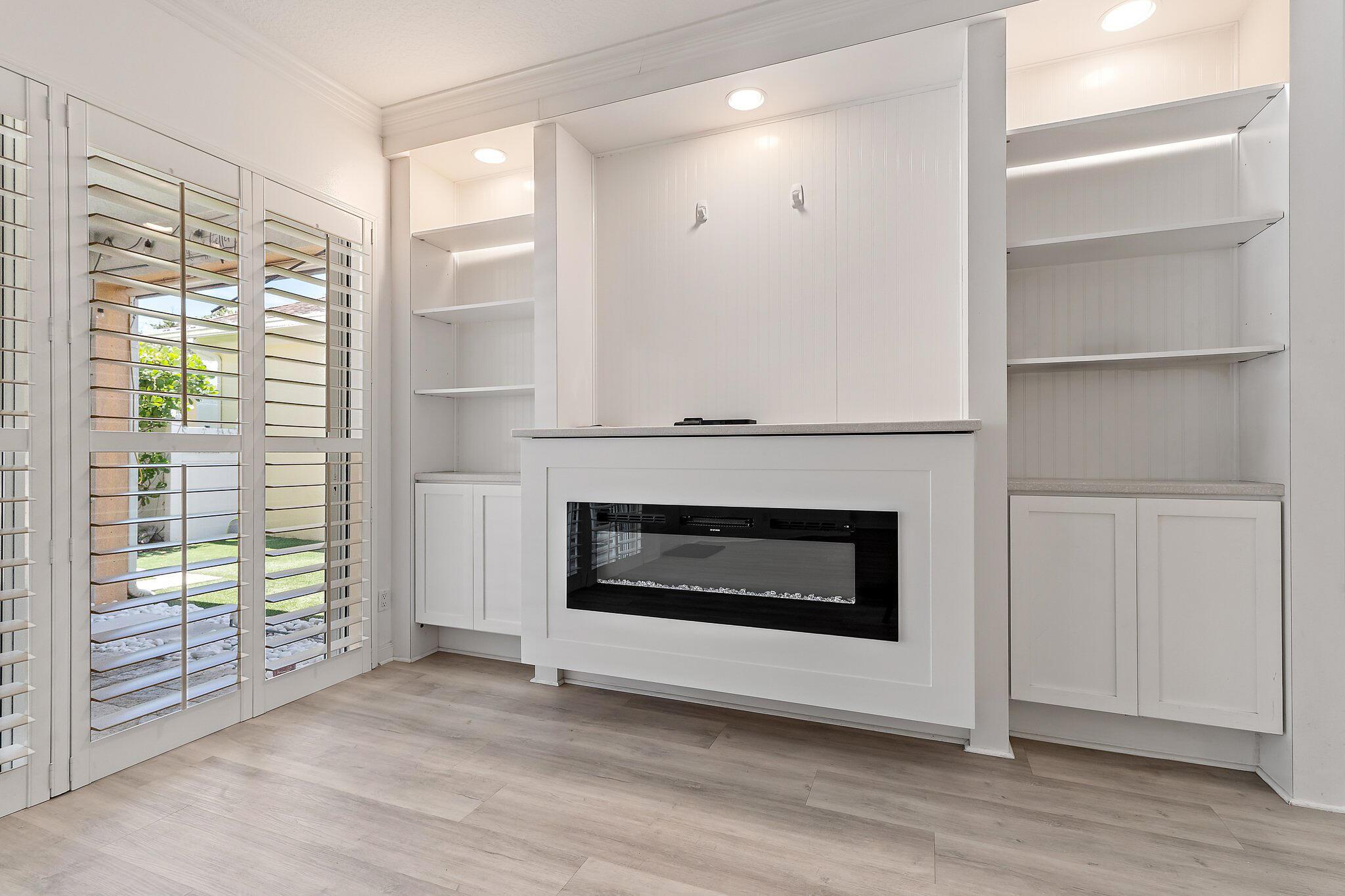 231 Caravelle Drive