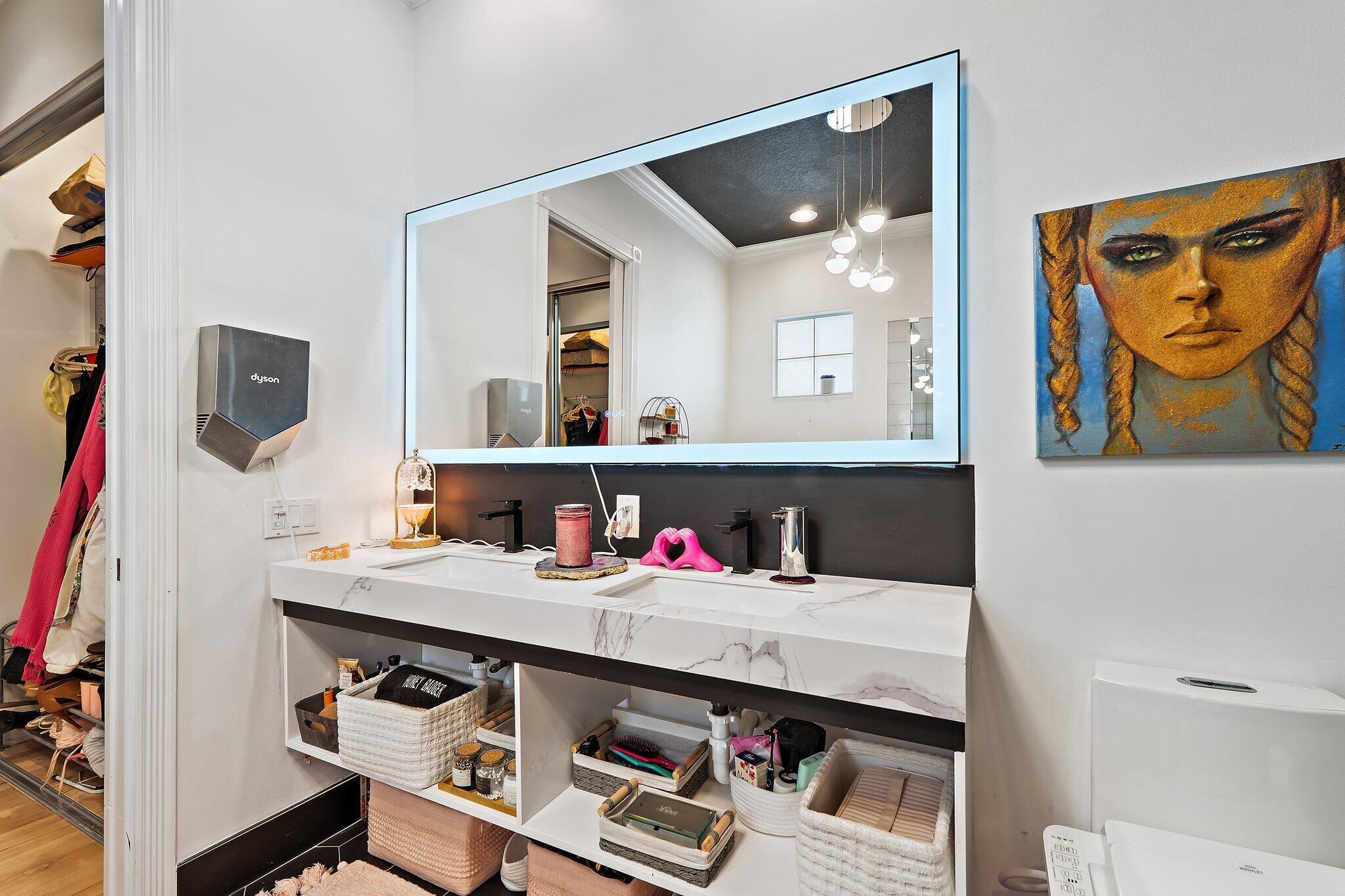 231 Caravelle Drive